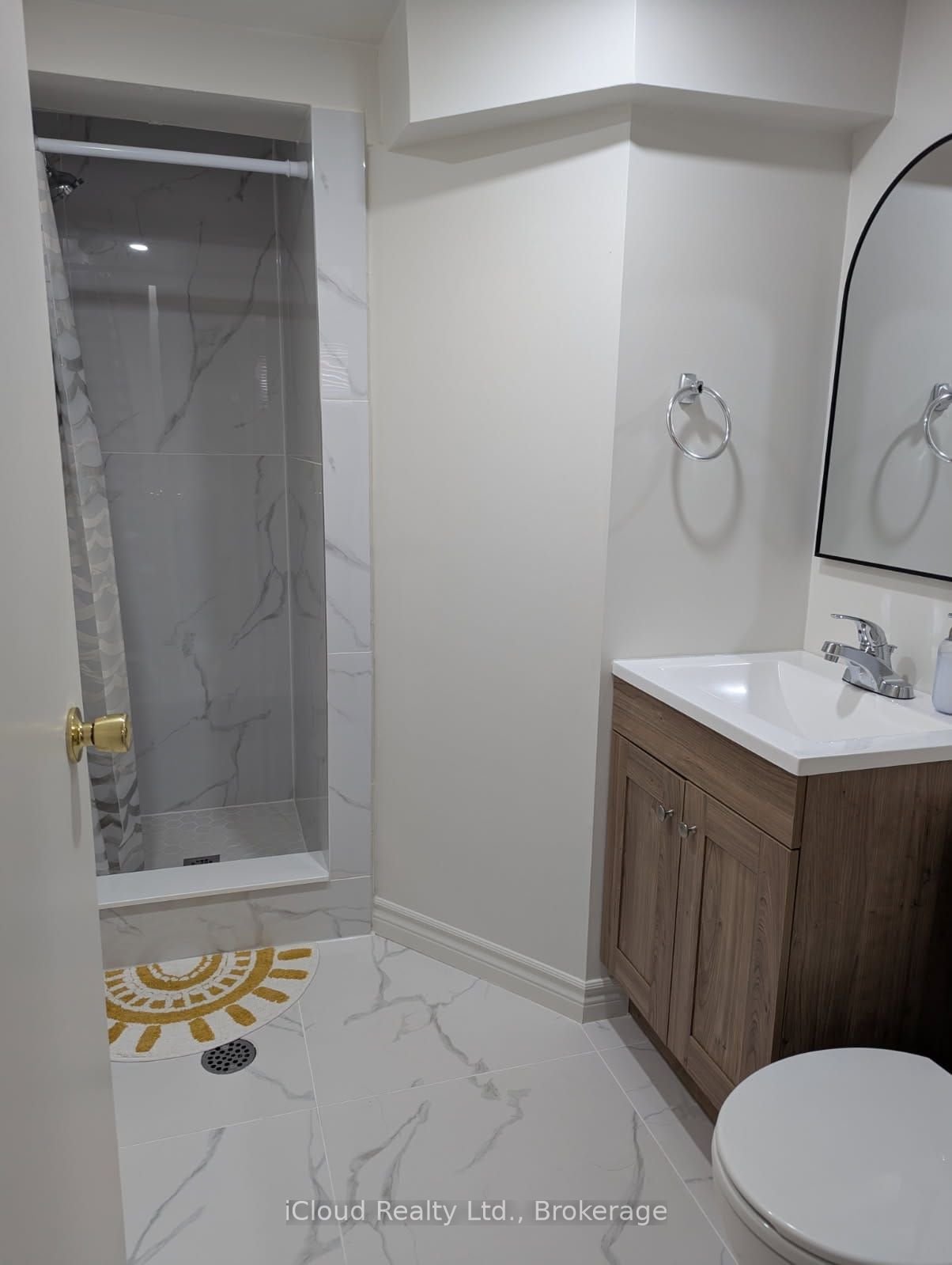11 Daystrom Drive BSMT, Toronto, ON M9M 2A8 photo 4
