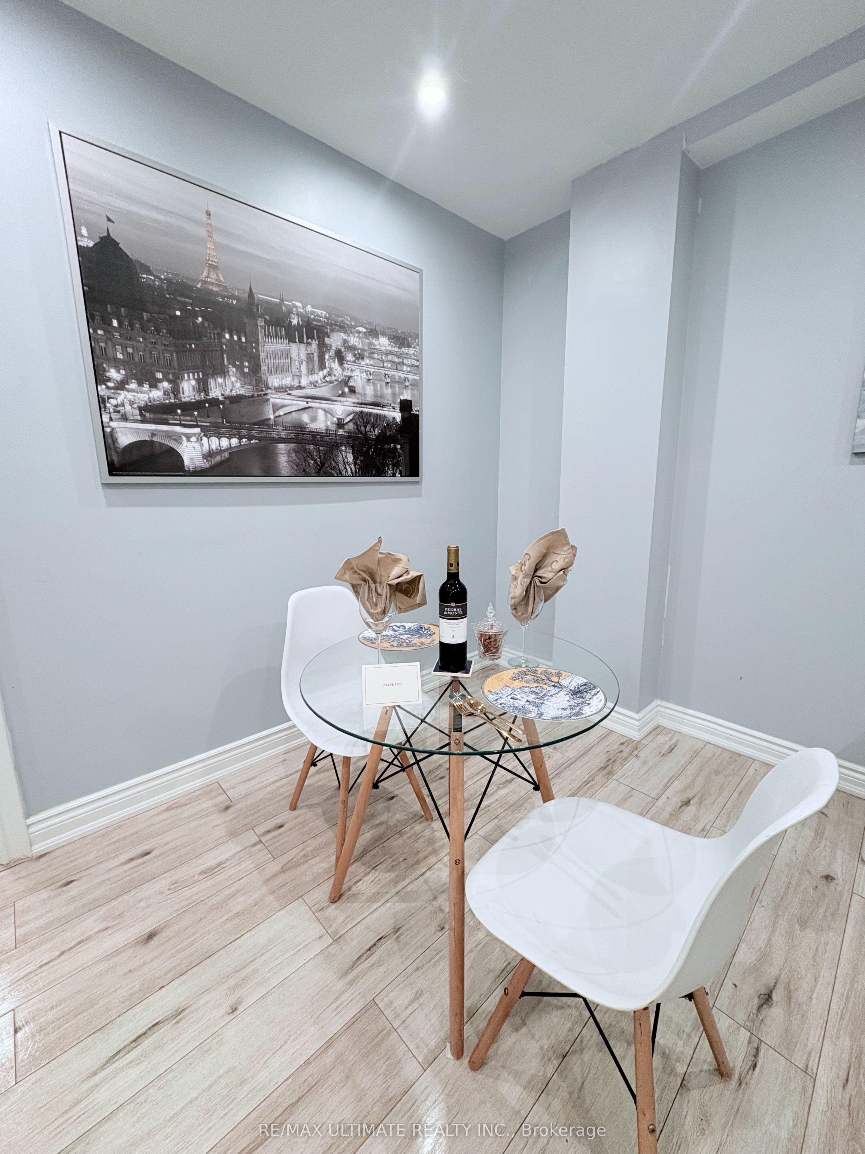 1166 Glengrove Avenue W 2 Lower, Toronto, ON M6B 2K4 photo 3