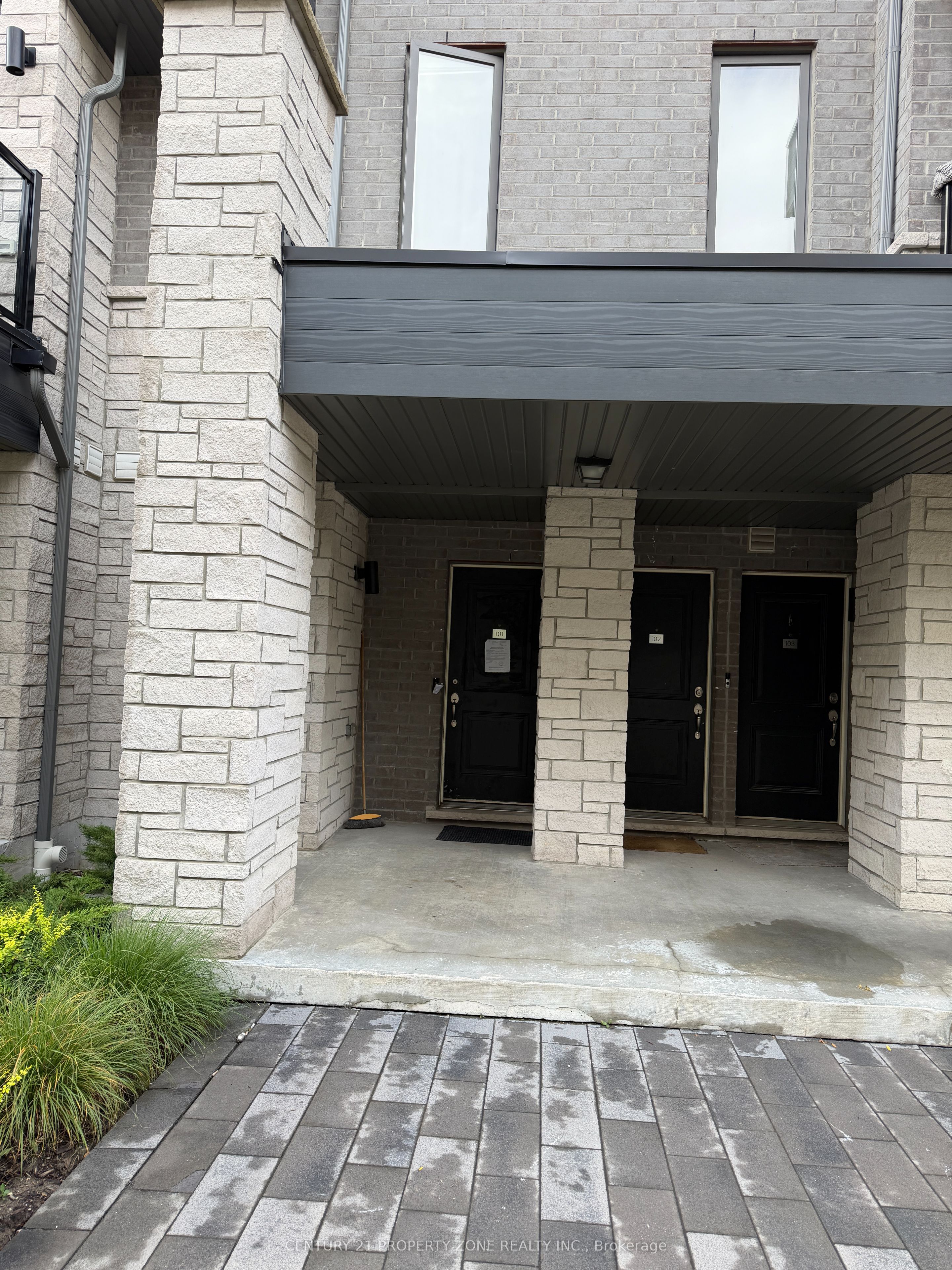 9470 The Gore Road 101, Brampton, ON L6P 4P9