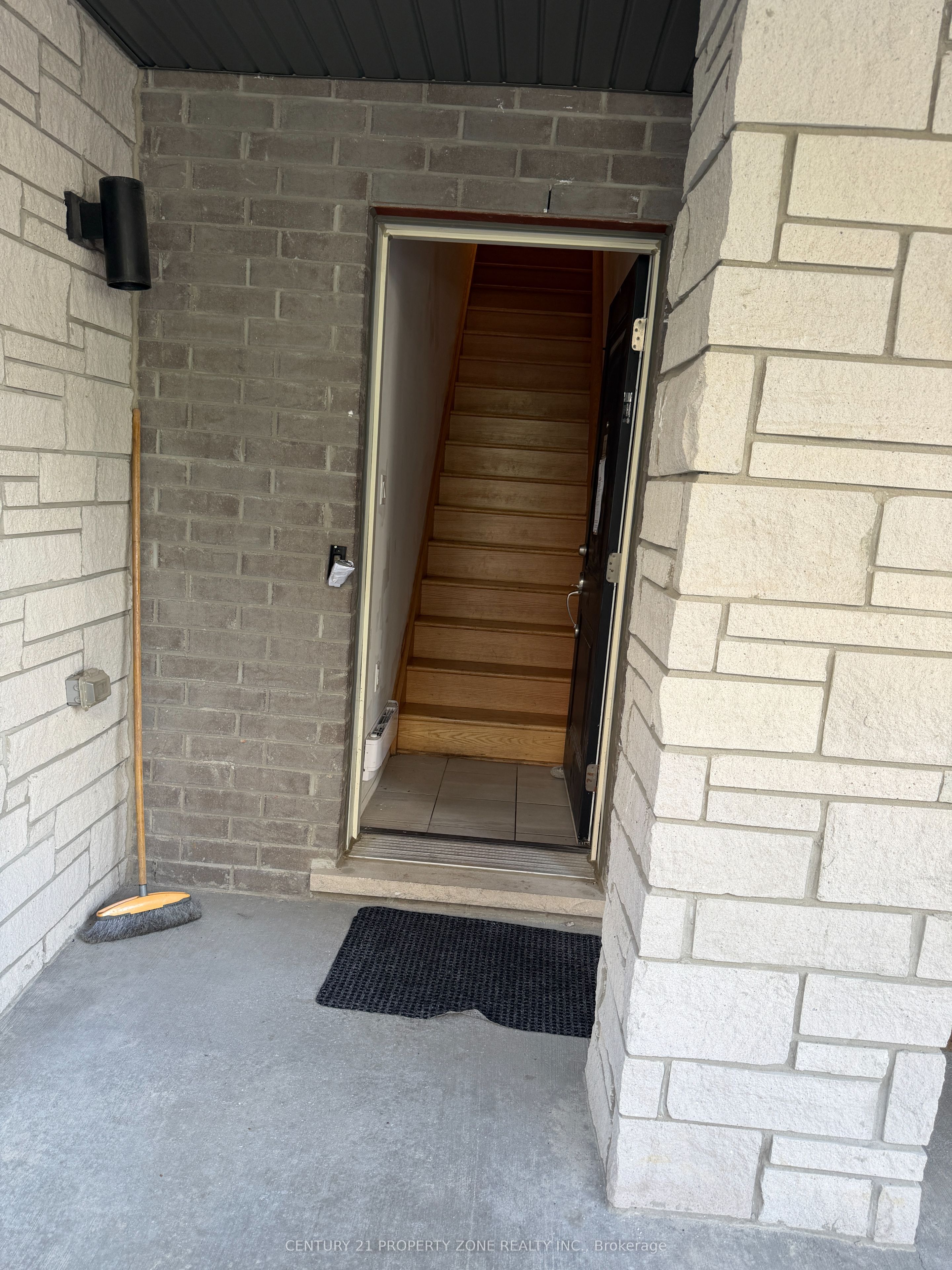 9470 The Gore Road 101, Brampton, ON L6P 4P9 photo 4