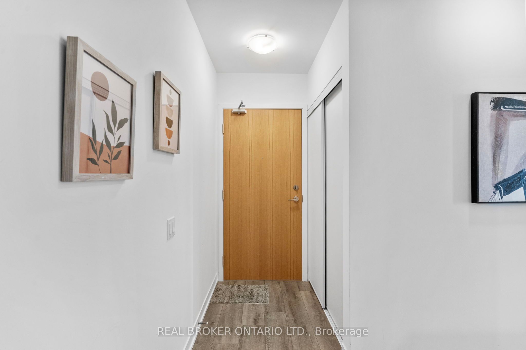 1787 St Clair Avenue W 920, Toronto, ON M6N 0B7 photo 5