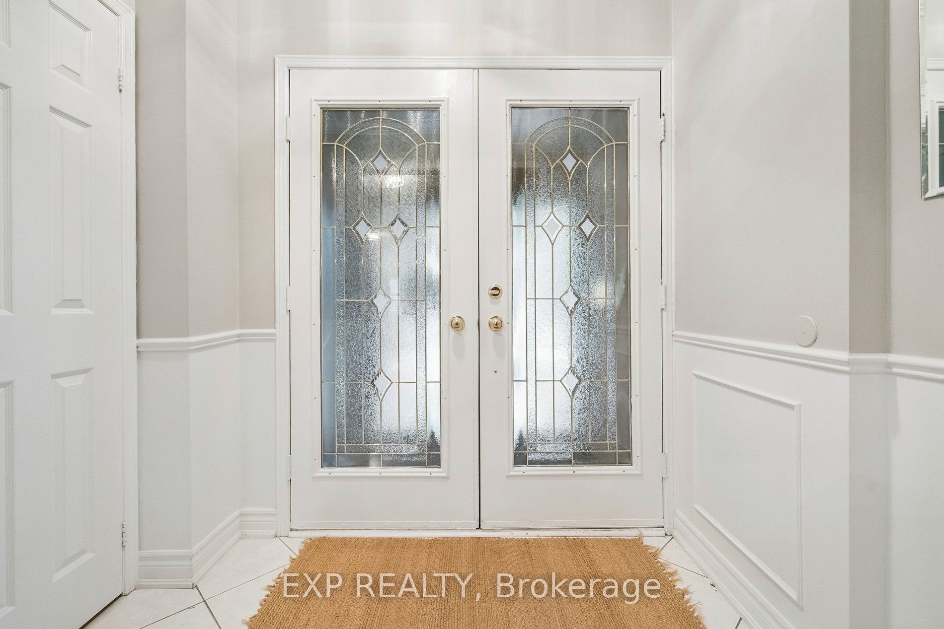 209 Nottingham Drive, Oakville, ON L6H 4H7 photo 4