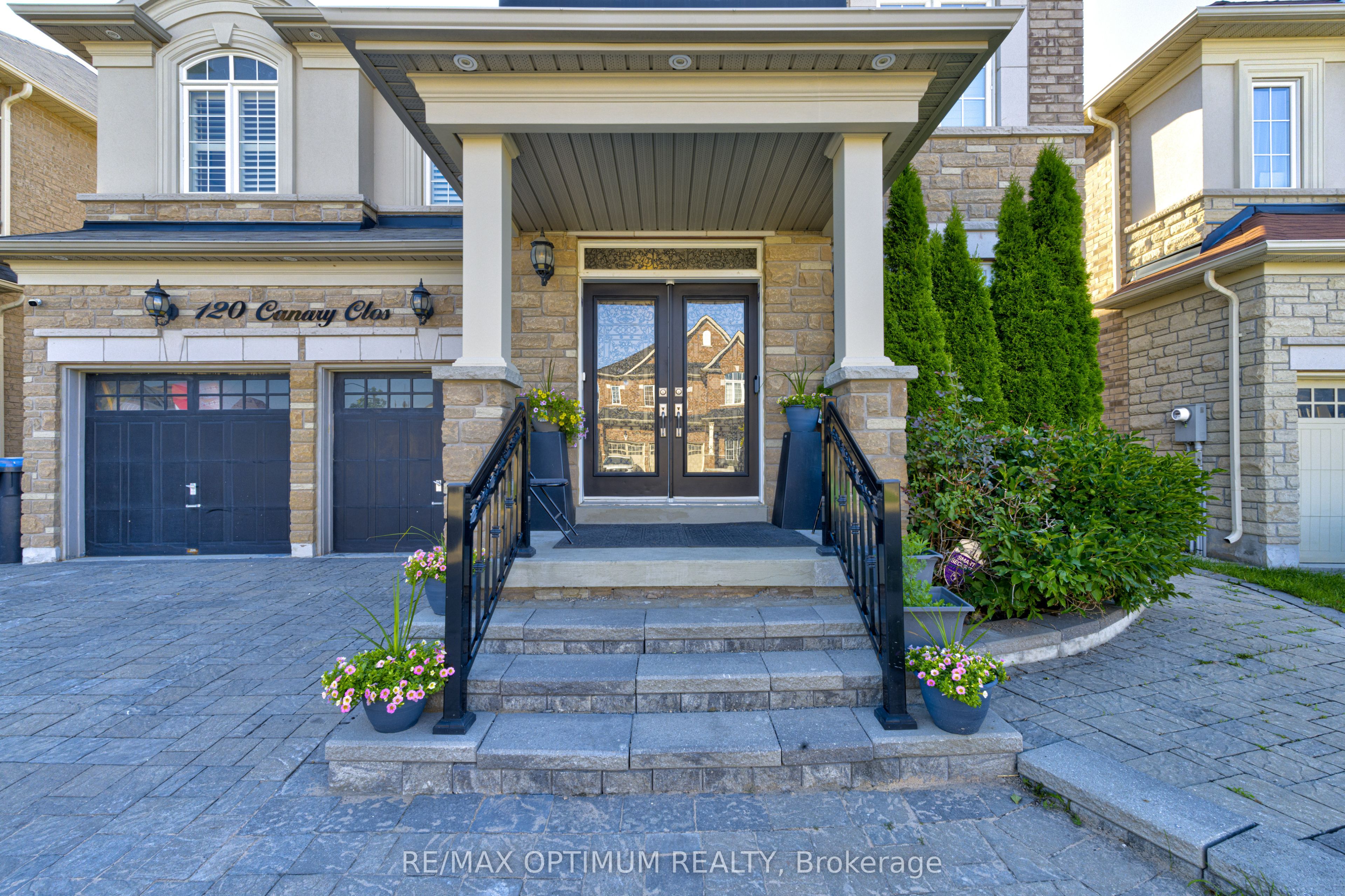 120 Canary Close, Brampton, ON L6X 3A9 photo 3