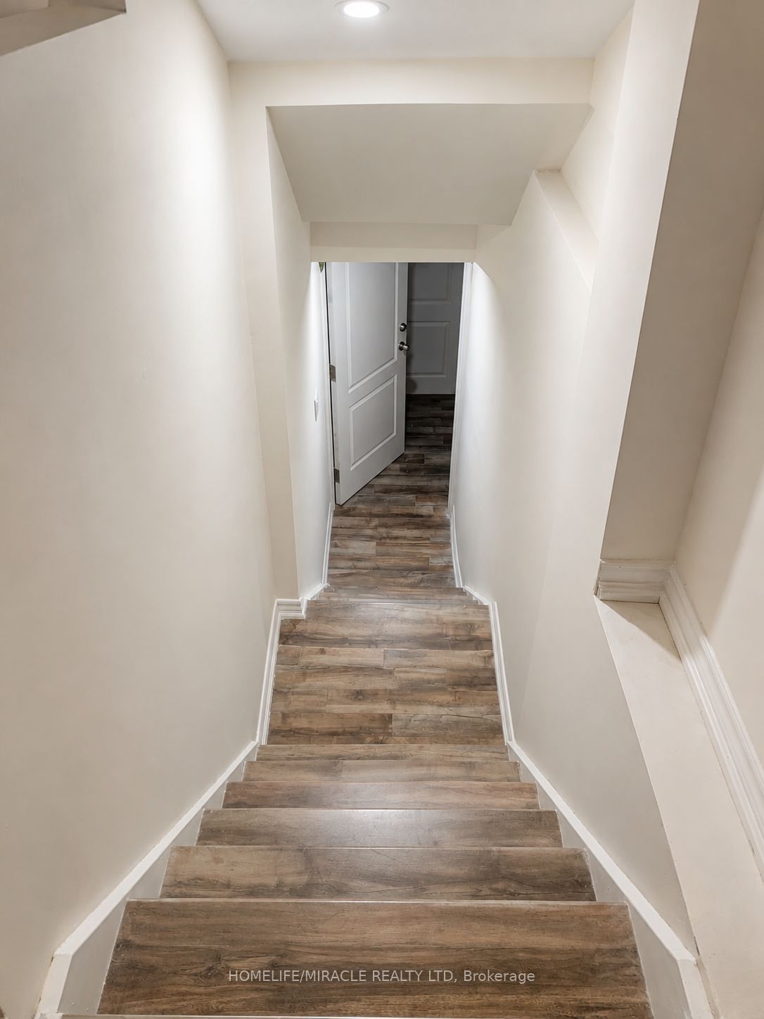 15 Golderich Drive Basement, Brampton, ON L7A 5A7 photo 2