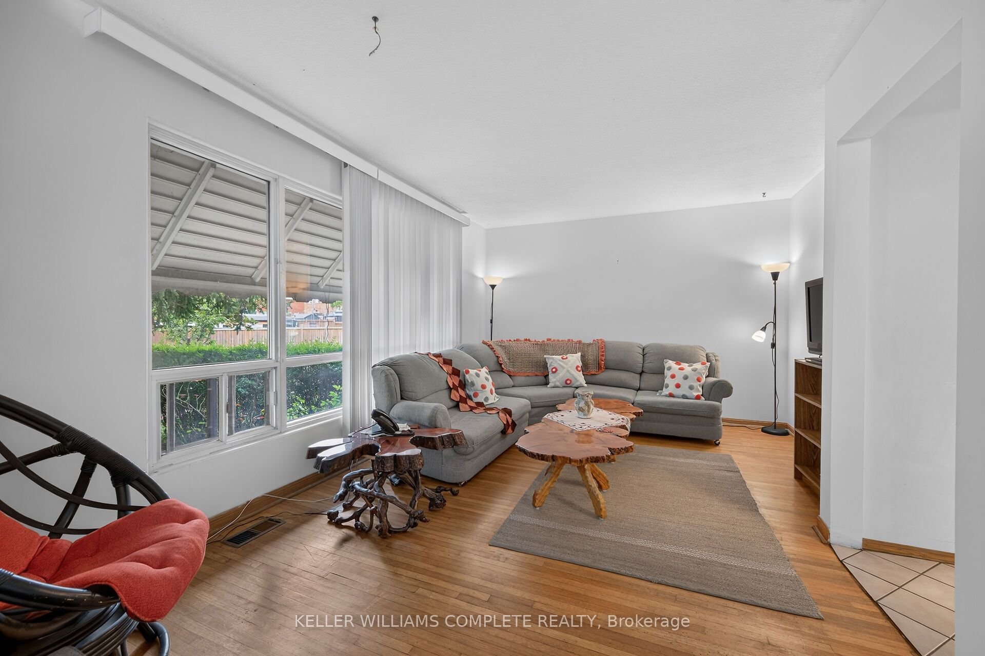 3239 QUEEN FREDERICA Drive, Mississauga, ON L4Y 2Z9 photo 5