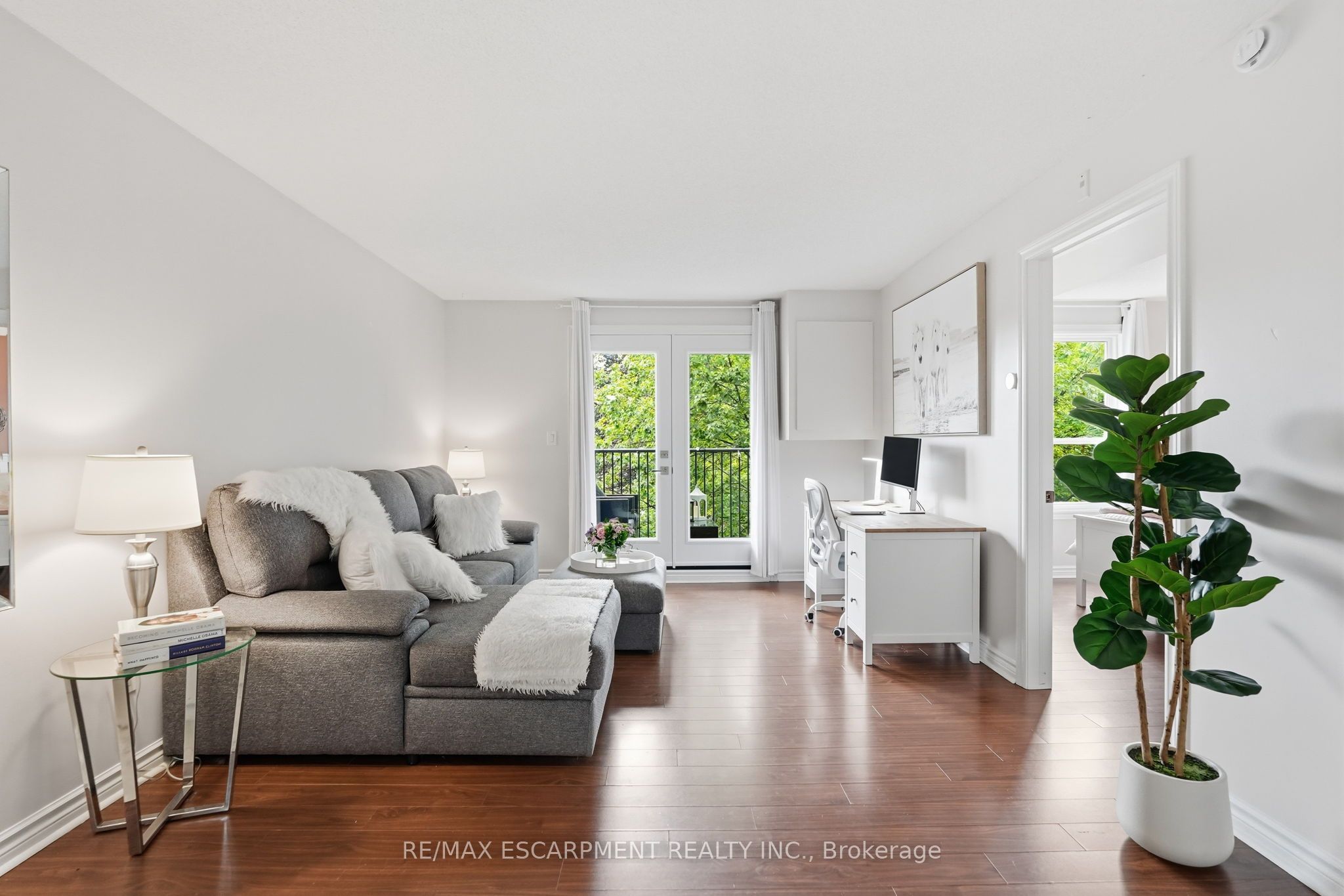 2030 Cleaver Avenue 322, Burlington, ON L7M 4C3 photo 5