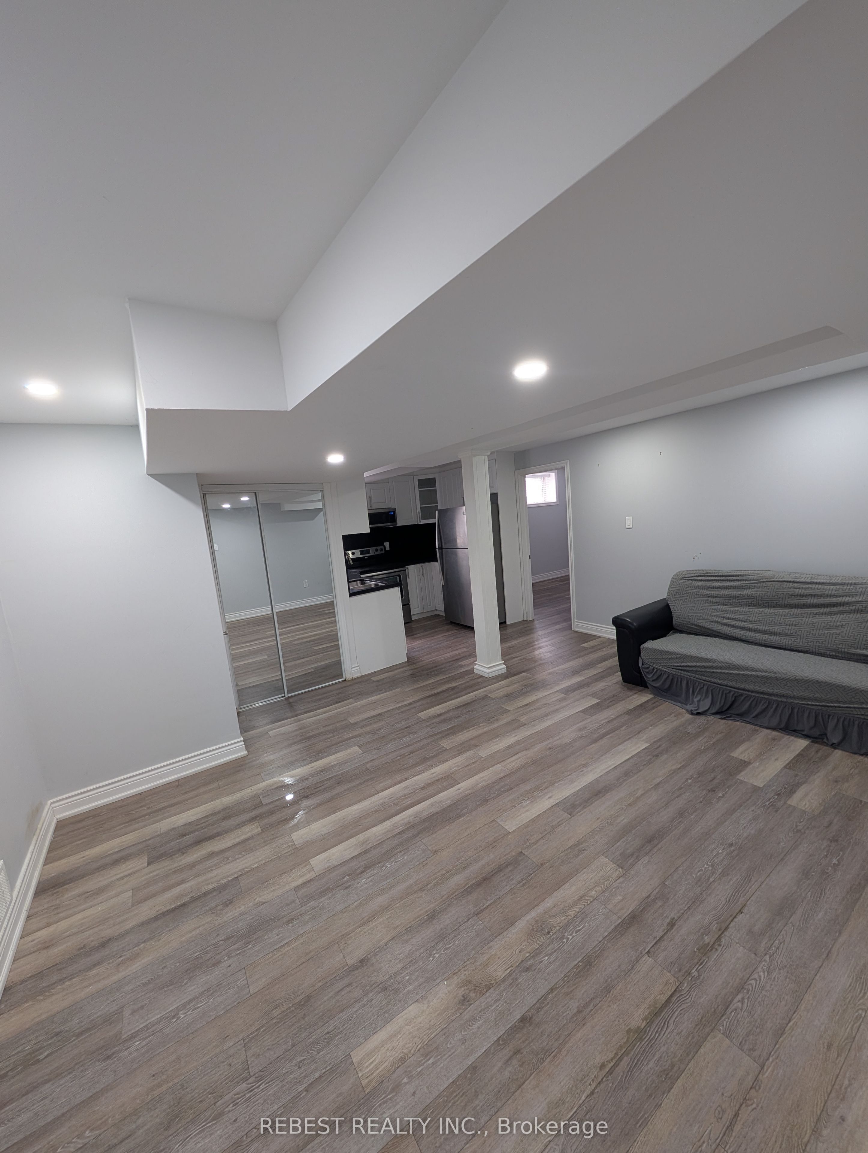 2 Trillium Court Basement, Brampton, ON L6S 3L2