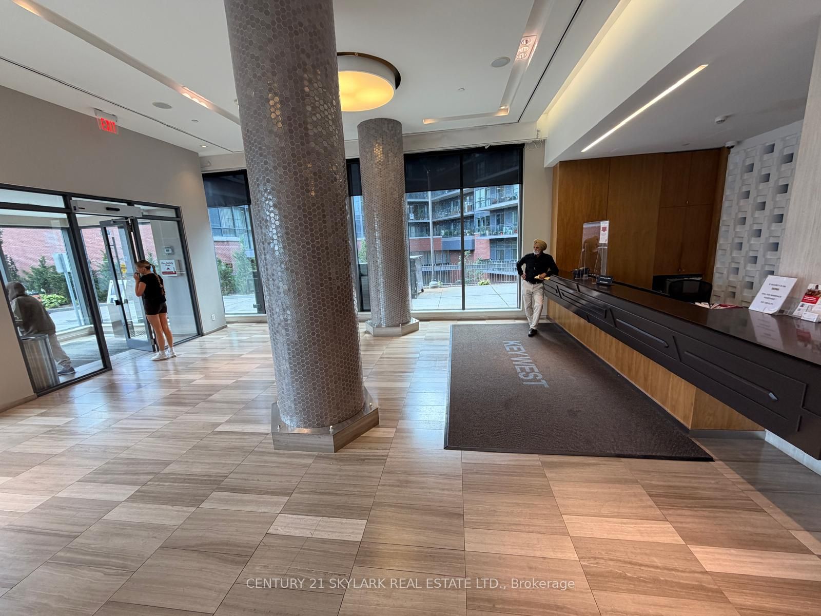 36 Parklawn Road 1510, Toronto, ON M8Y 3H8 photo 3