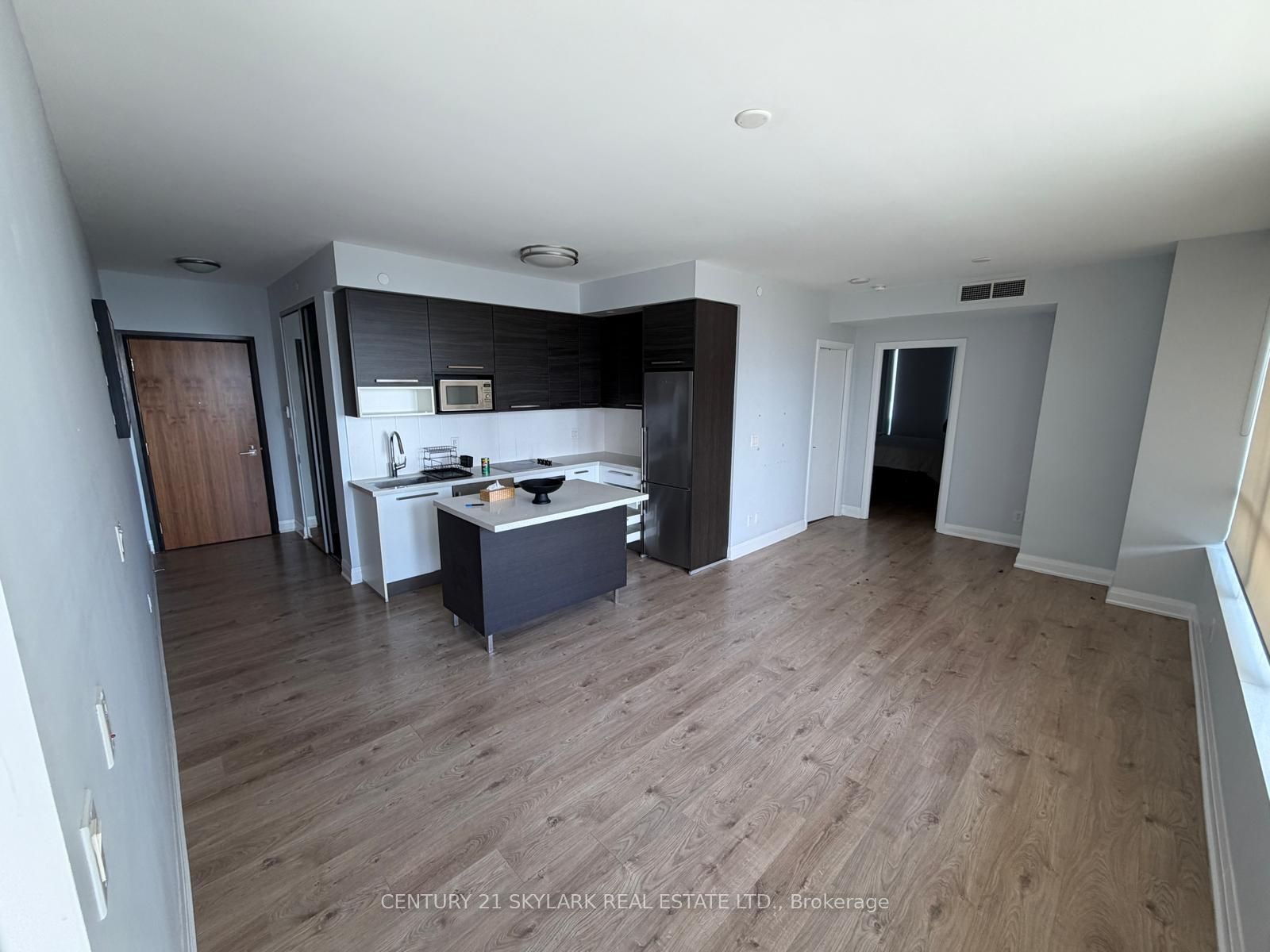 36 Parklawn Road 1510, Toronto, ON M8Y 3H8 photo 5
