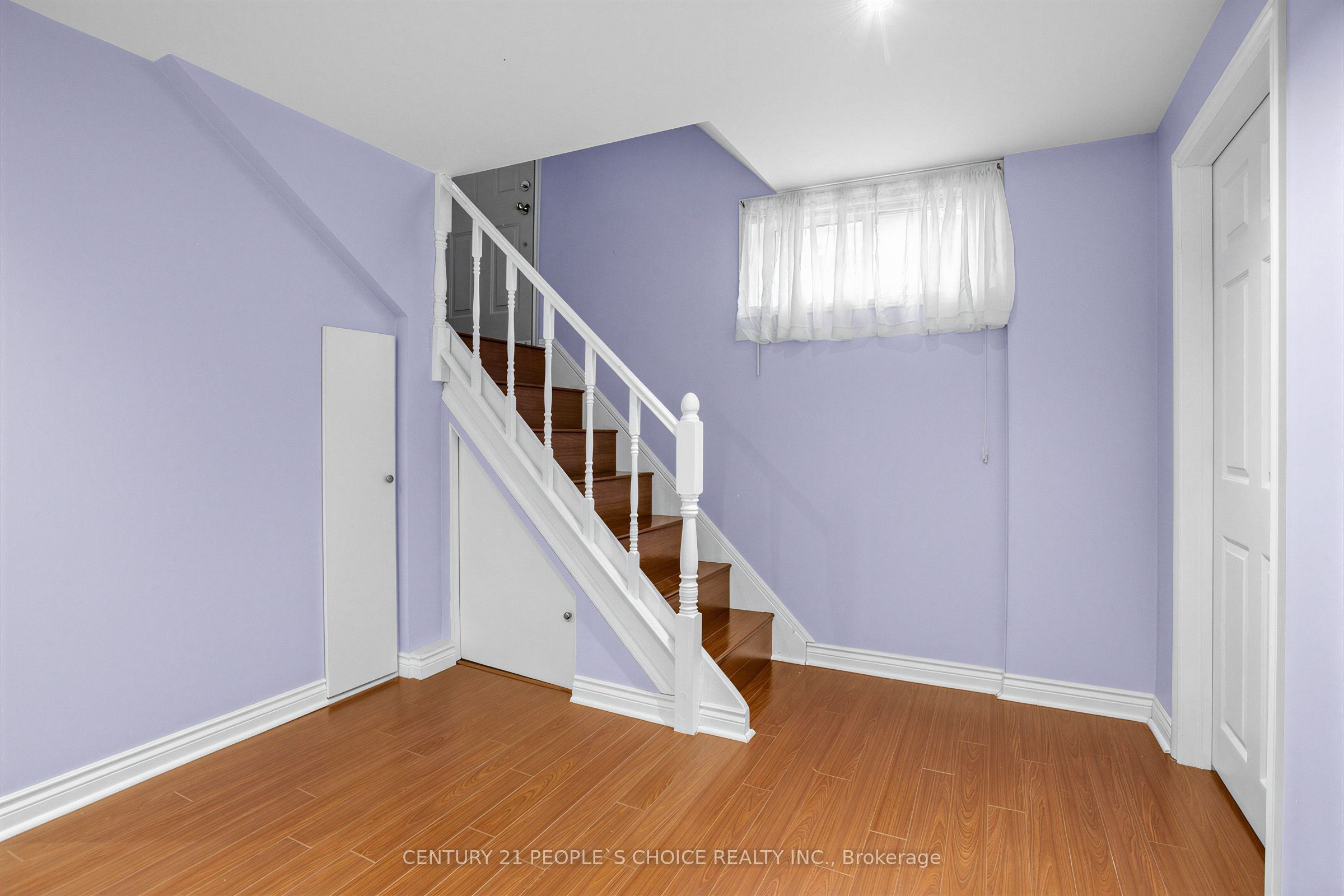 42 Dixfield Drive LOWER, Toronto, ON M9C 4J1 photo 3