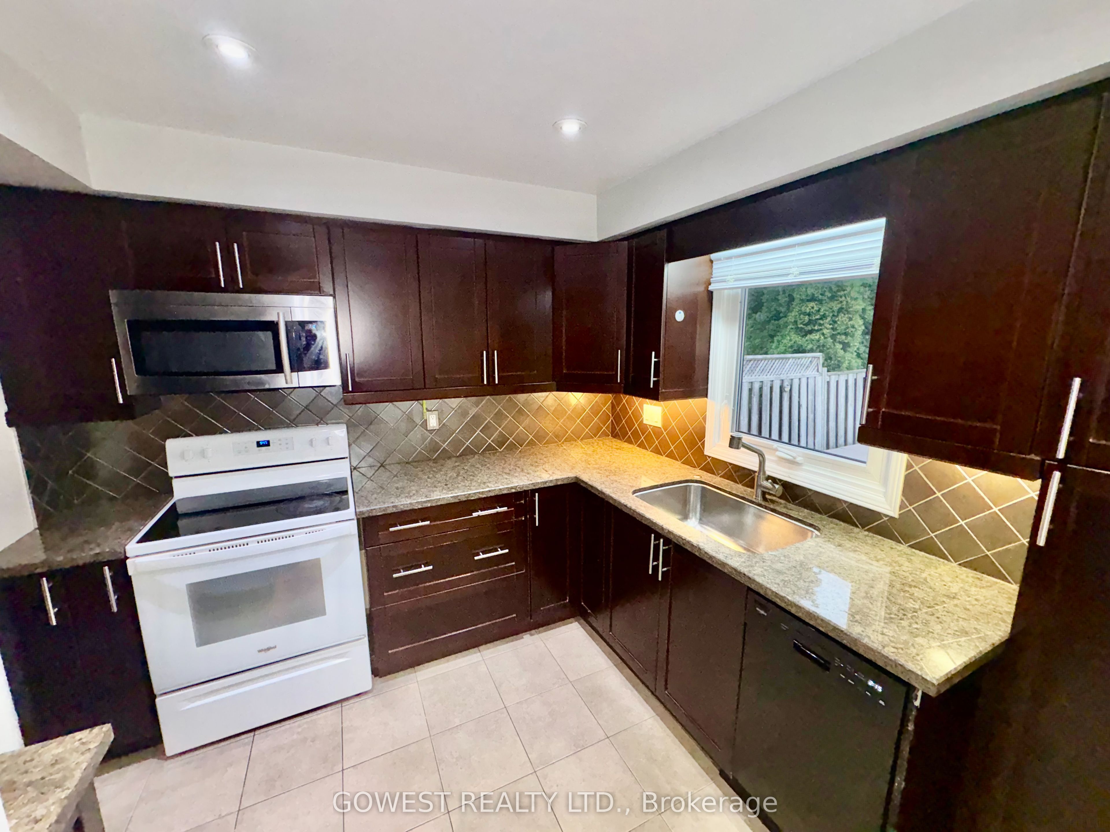 4138 Independence Avenue, Mississauga, ON L4Z 2T4 photo 3