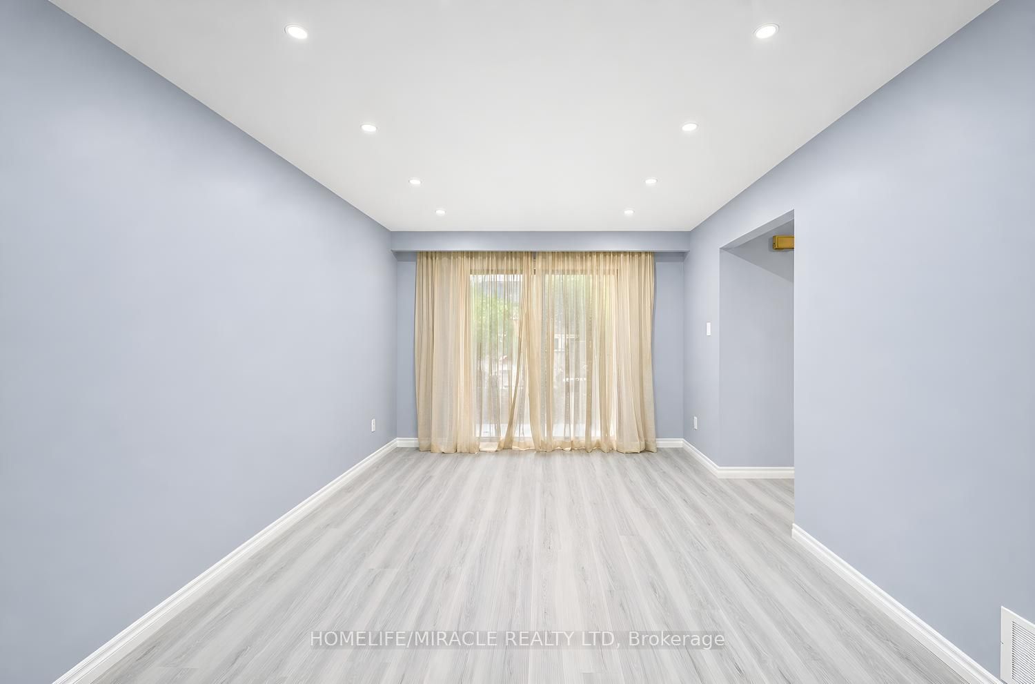 177 Westmore Drive S, Toronto, ON M9V 4N2 photo 5