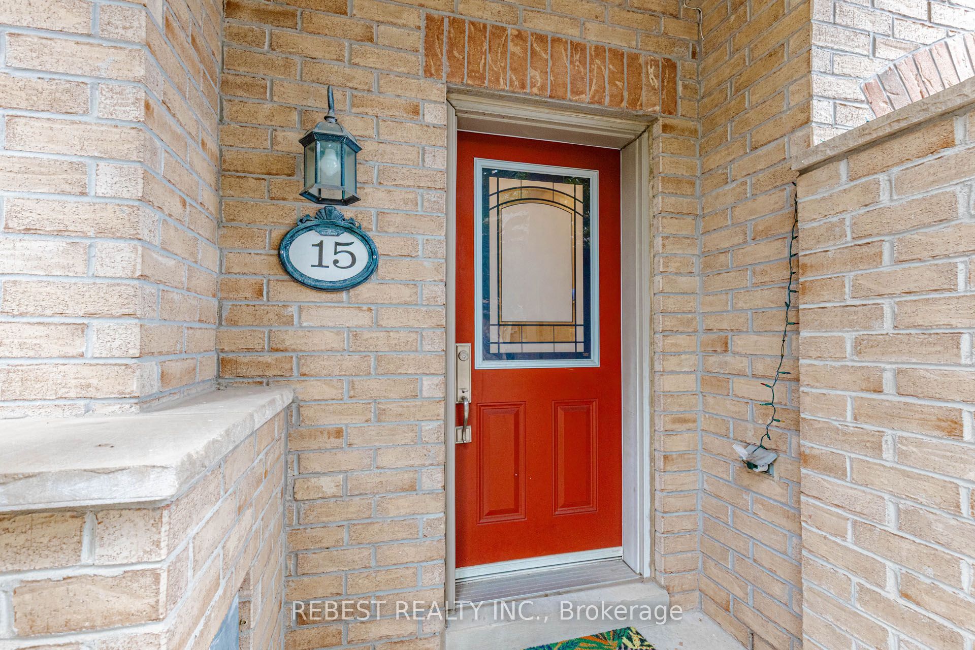 15 Cailiff Street, Brampton, ON L6Y 0P9 photo 4