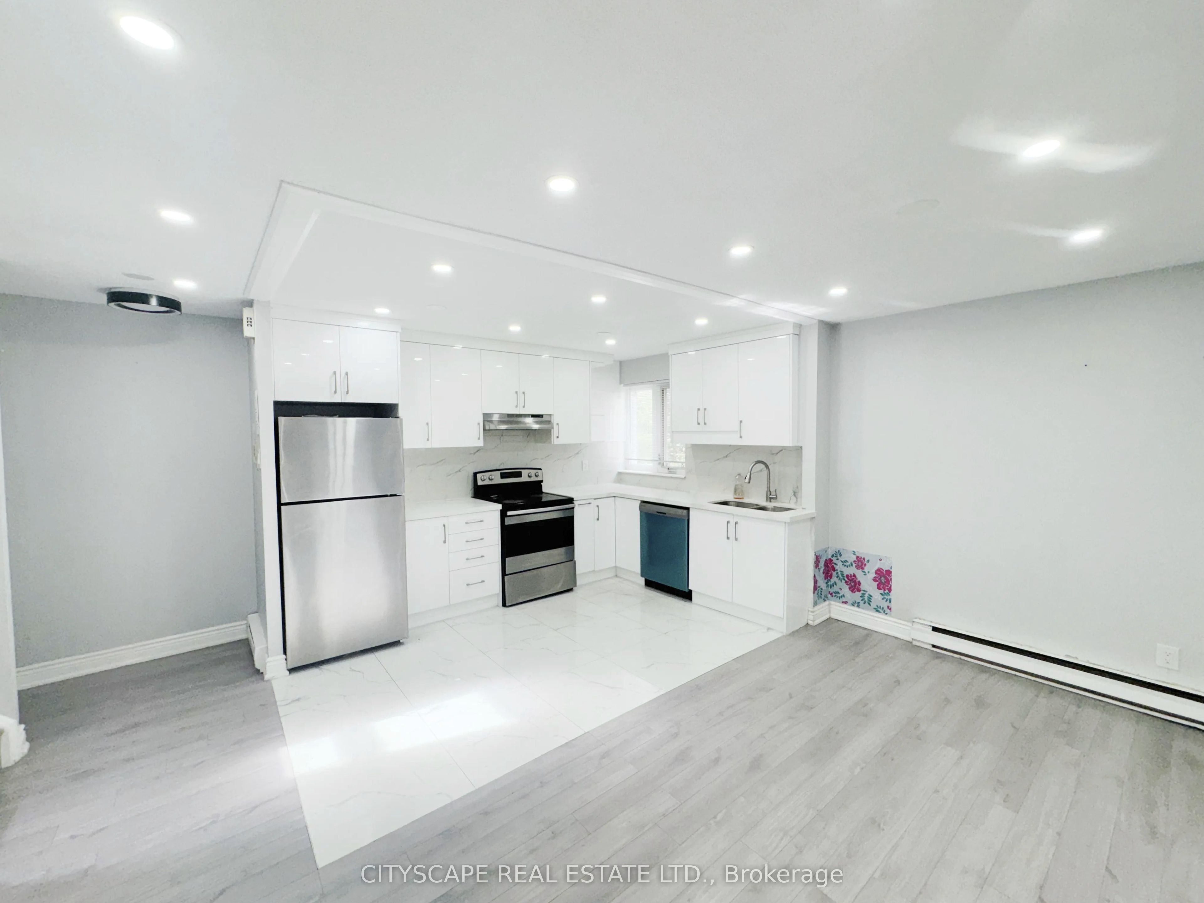1055 Dundas Street E 192, Mississauga, ON L4Y 3X6
