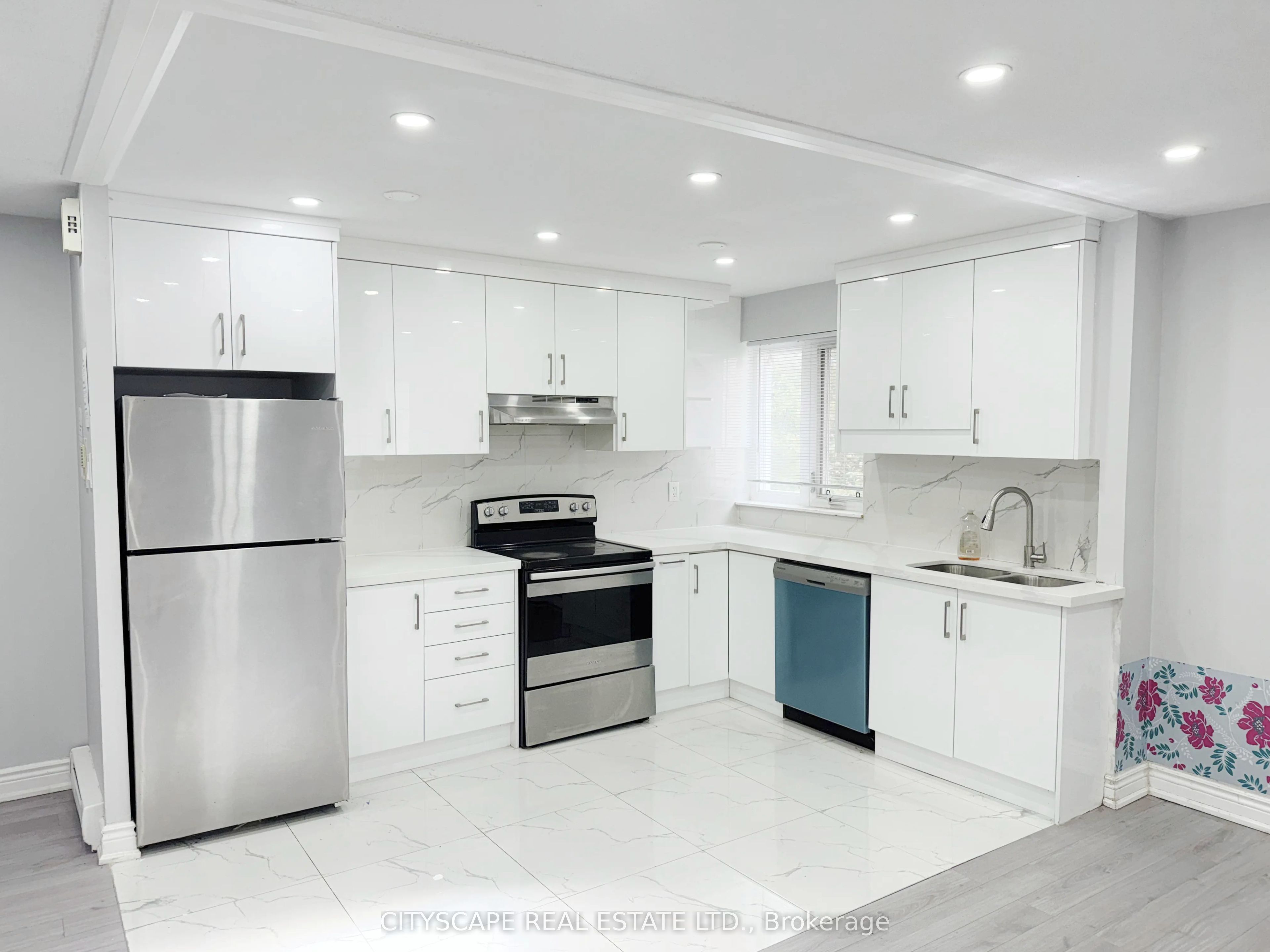 1055 Dundas Street E 192, Mississauga, ON L4Y 3X6 photo 4