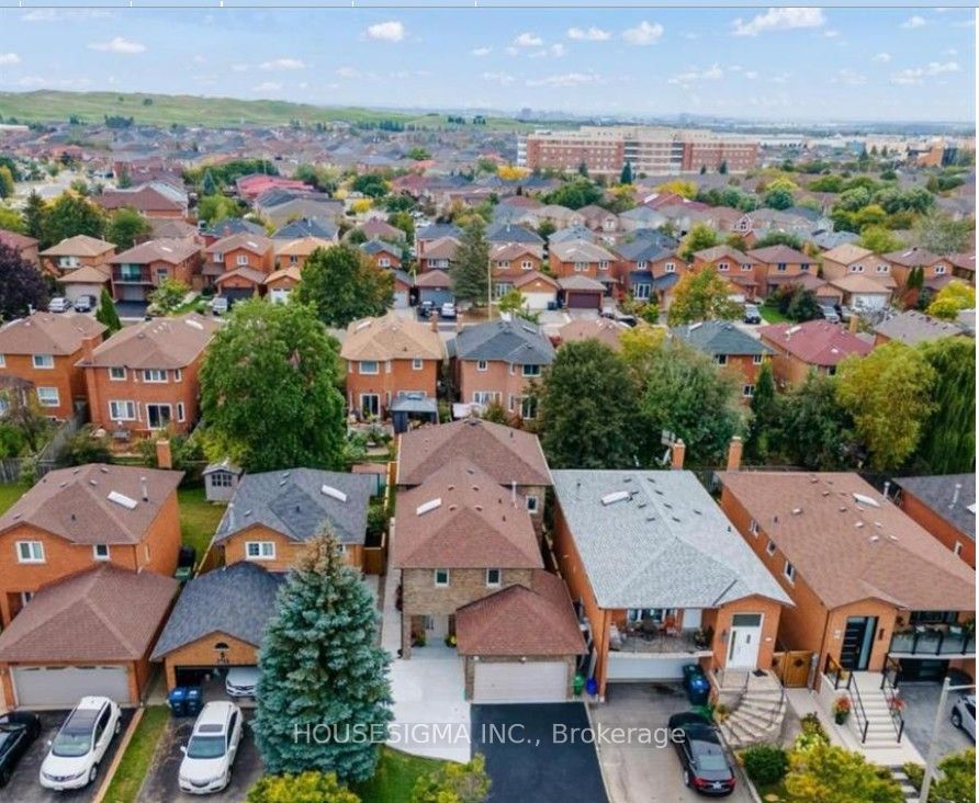 659 Roselaire Trail 1, Mississauga, ON L5R 3C6