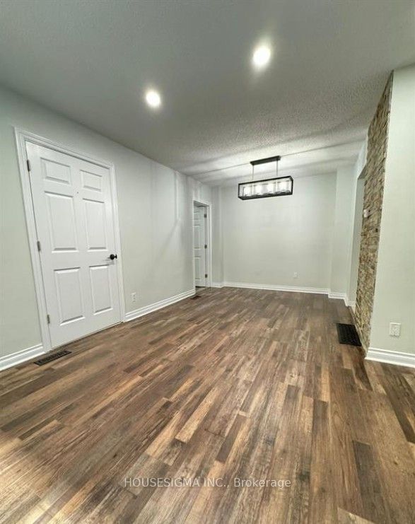659 Roselaire Trail 1, Mississauga, ON L5R 3C6 photo 5