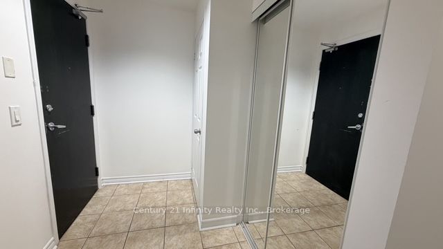 388 Prince Of Wales Drive 1911, Mississauga, ON L5B 0A1 photo 3