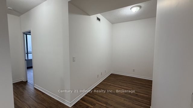 388 Prince Of Wales Drive 1911, Mississauga, ON L5B 0A1 photo 4