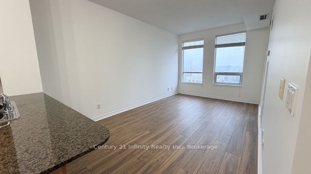388 Prince Of Wales Drive 1911, Mississauga, ON L5B 0A1 photo 5