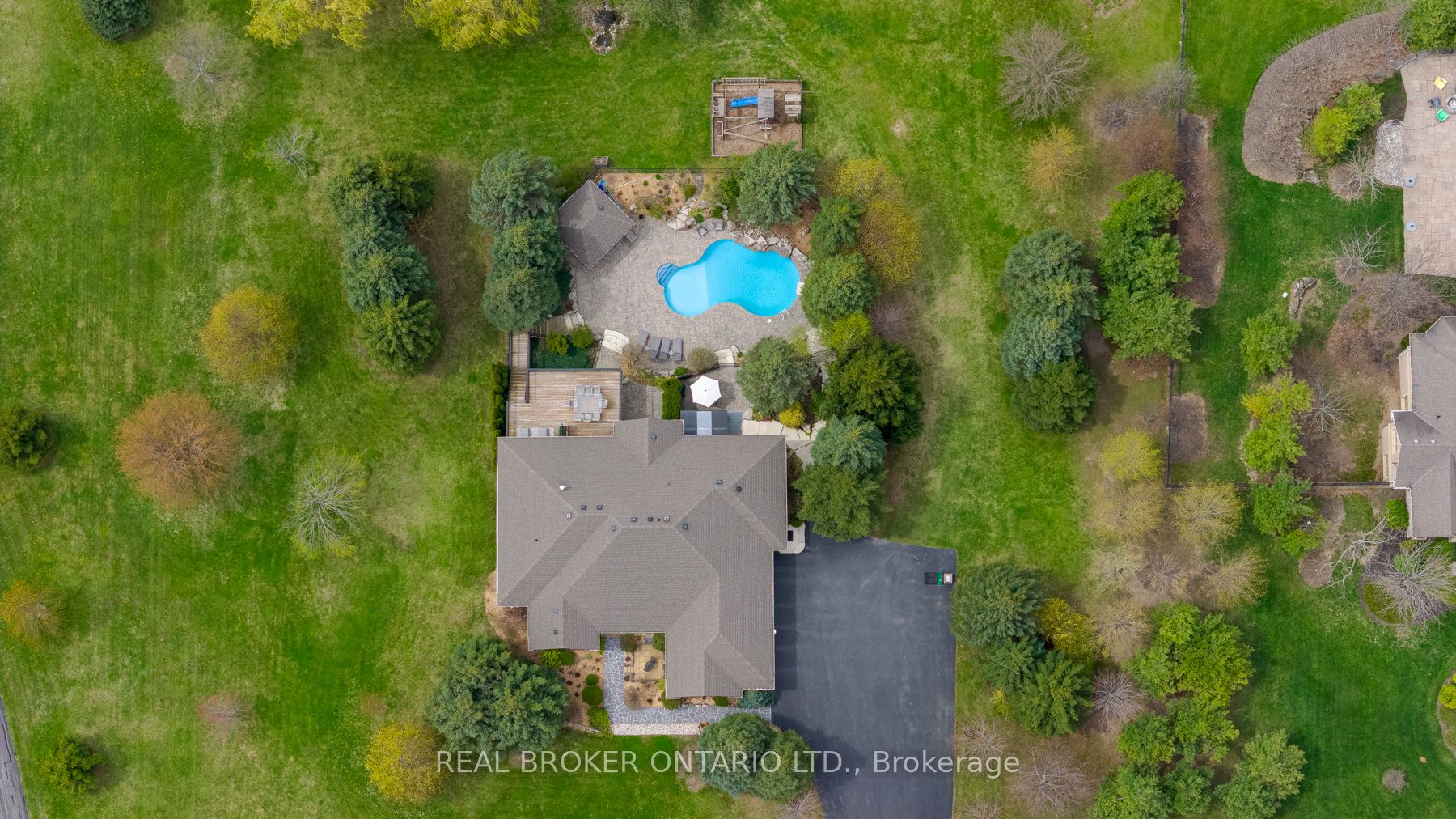 9 Allison Court, Halton Hills, ON L7G 4S4