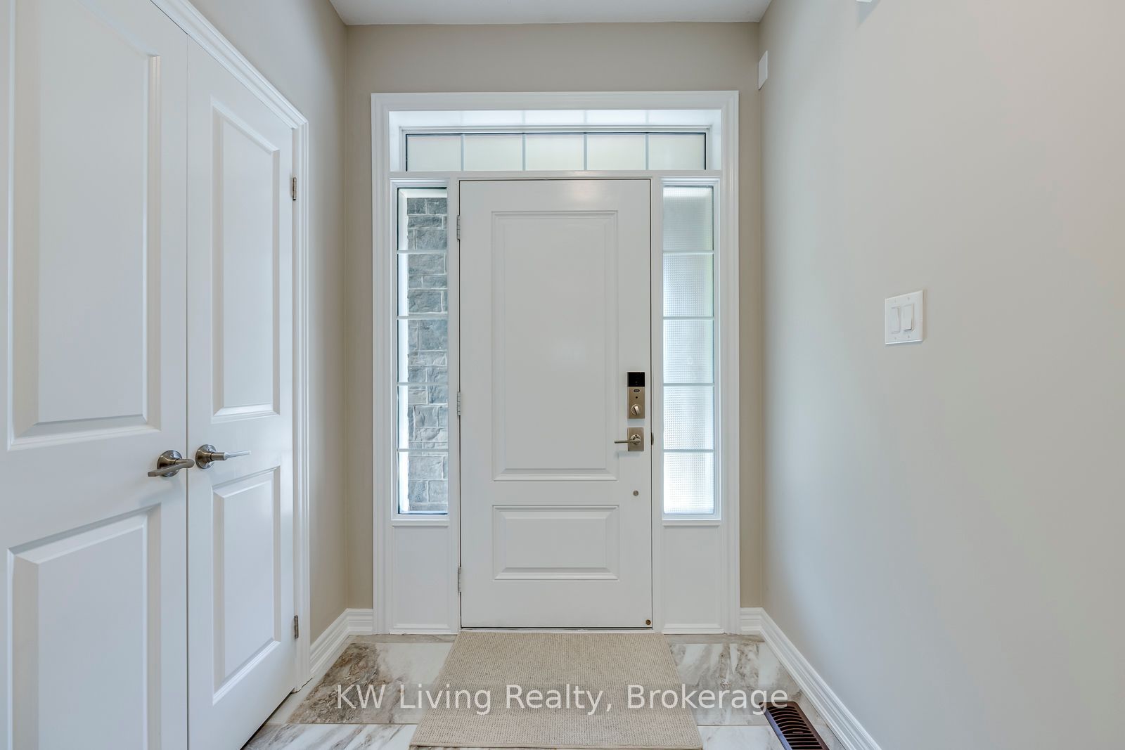3291 Mockingbird Common, Oakville, ON L6H 0W9 photo 3