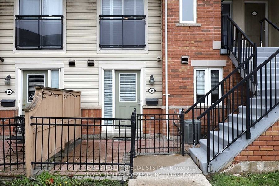 4620 Guildwood Way 44, Mississauga, ON L5R 4H4 photo 2