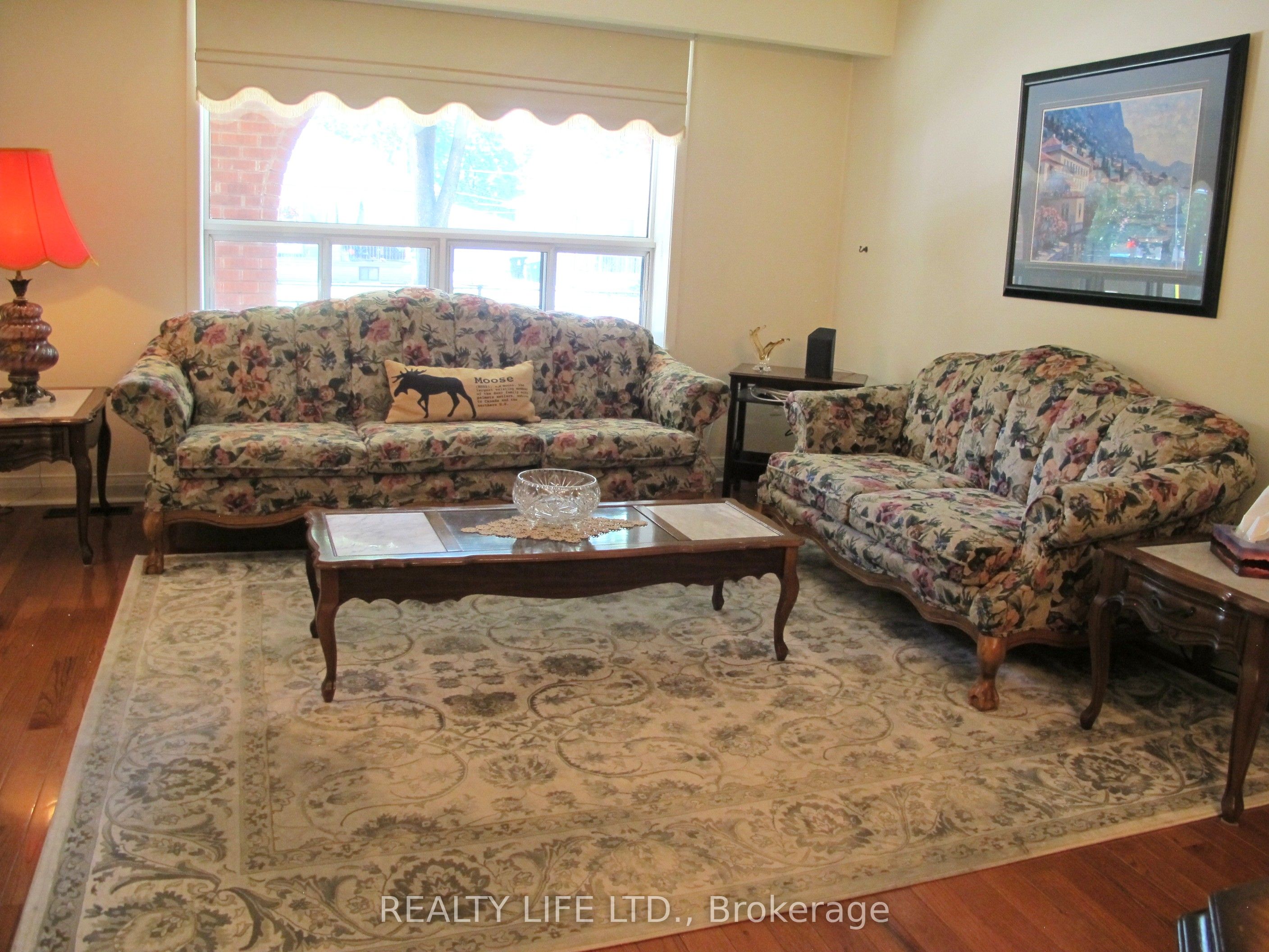 4 Rosalie Avenue, Toronto, ON M3L 1C5 photo 5