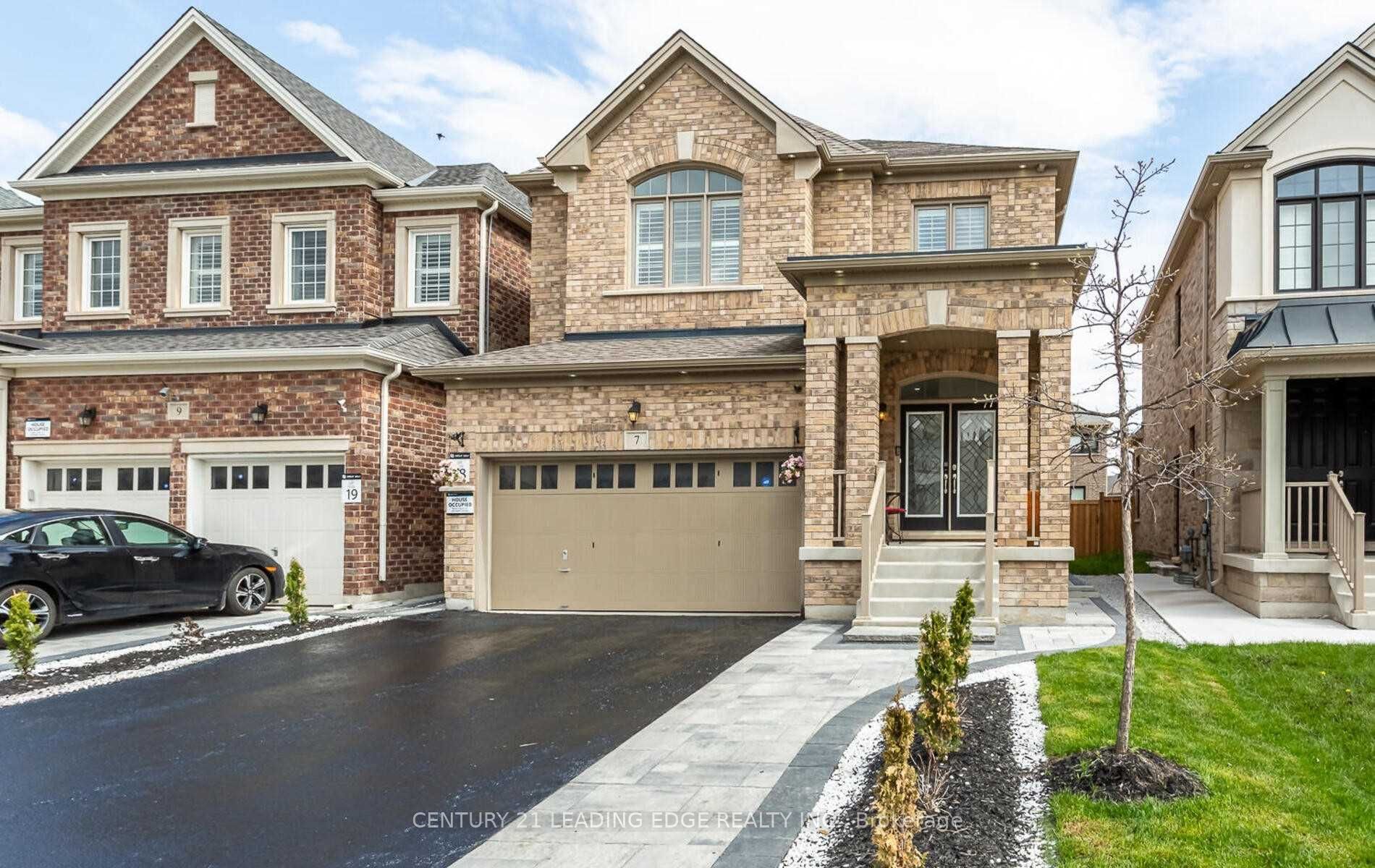 7 Vetch Street, Brampton, ON L6Y 0E3