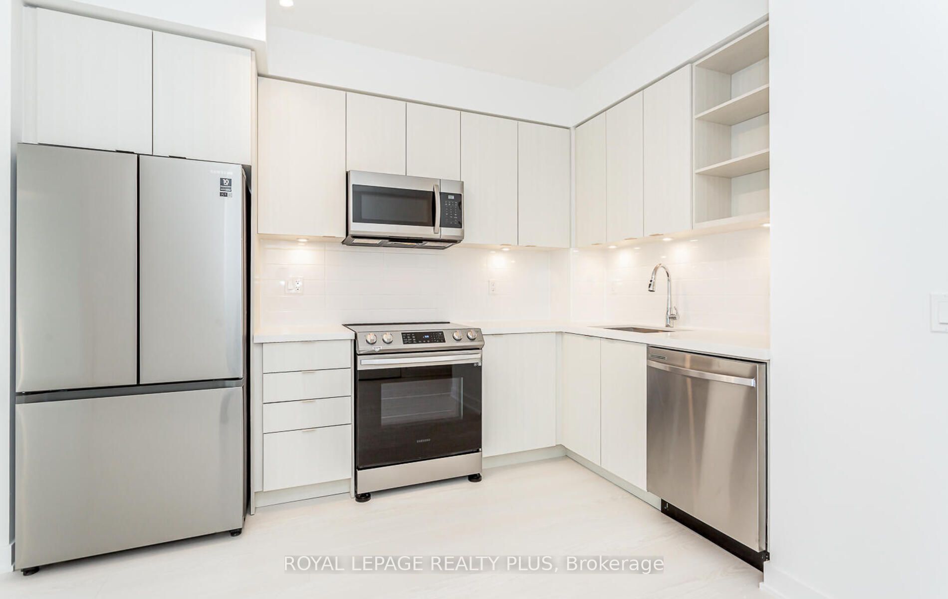 4675 Metcalfe Avenue 806, Mississauga, ON L5M 0Z8 photo 5