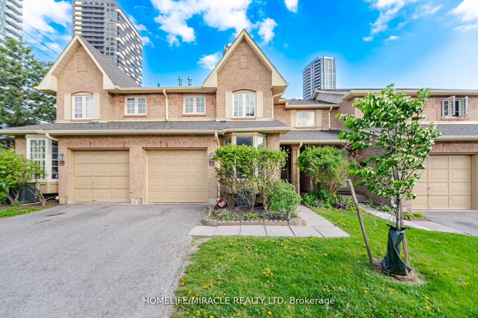 35 Ceremonial Drive 18, Mississauga, ON L5R 3G6