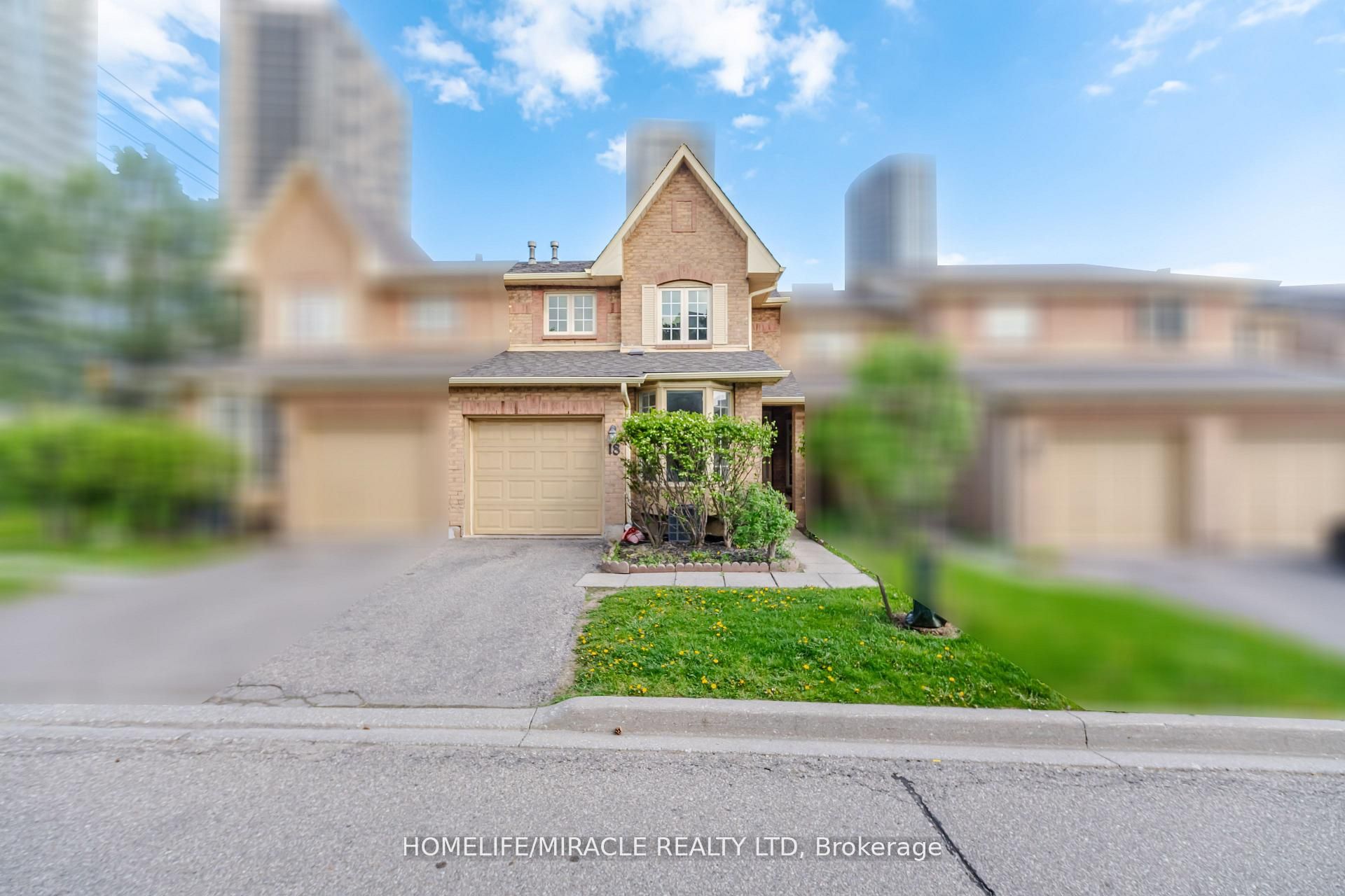 35 Ceremonial Drive 18, Mississauga, ON L5R 3G6 photo 3