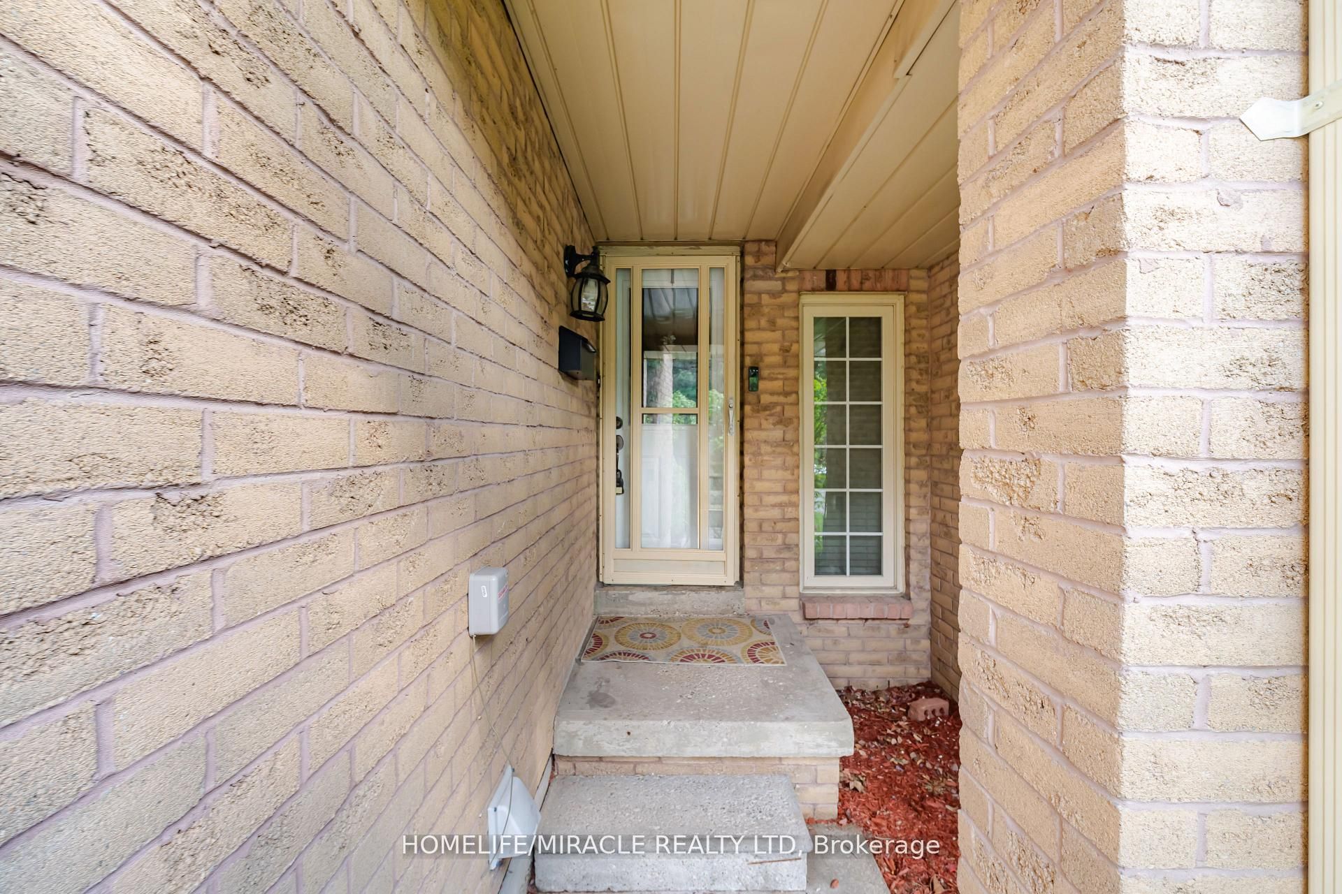 35 Ceremonial Drive 18, Mississauga, ON L5R 3G6 photo 5