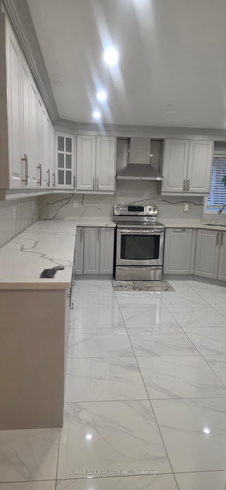 57 River Rock Crescent, Brampton, ON L7A 2W9 photo 3