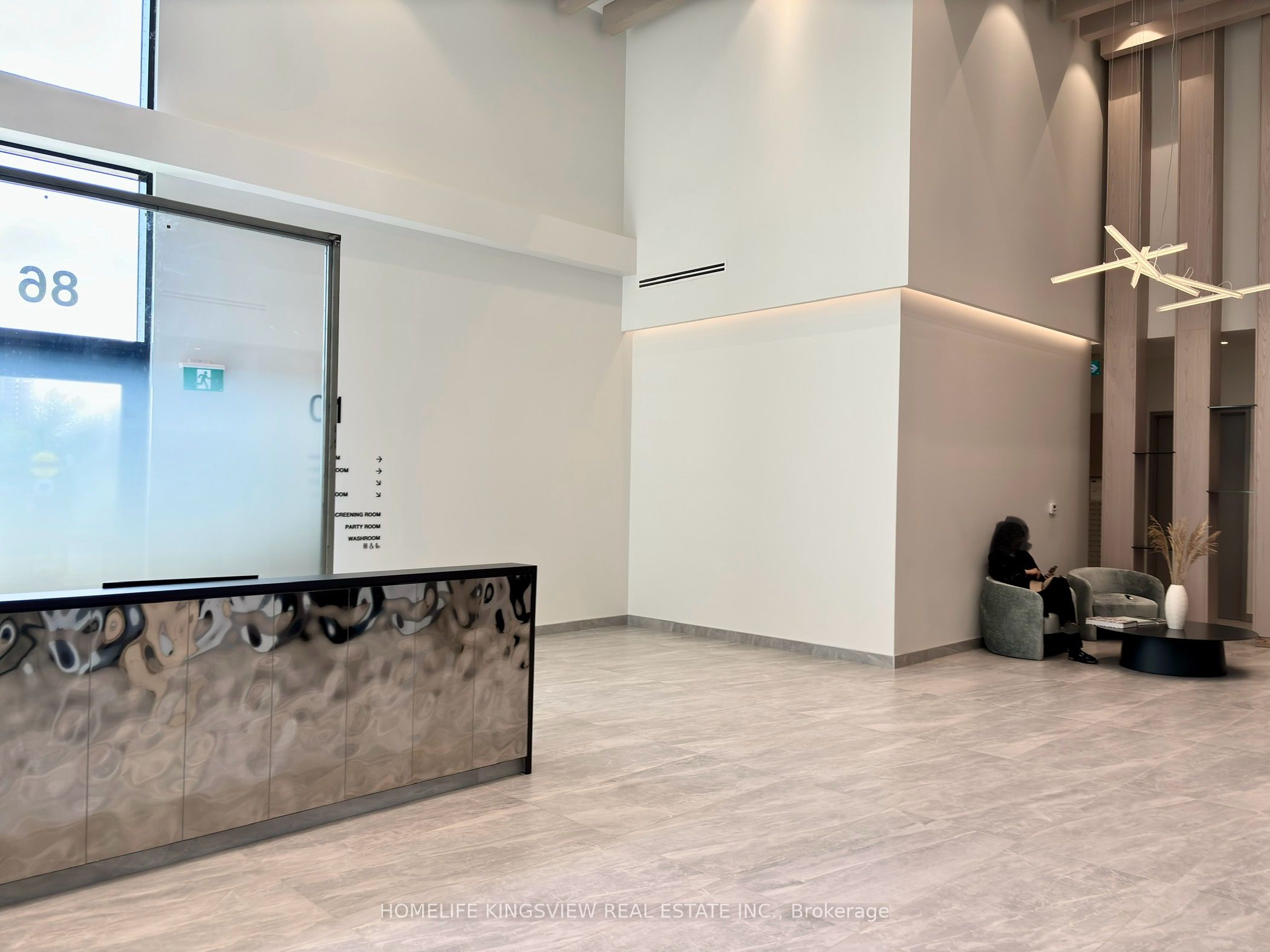 86 Dundas Street E 1518, Mississauga, ON L5A 0B1 photo 2