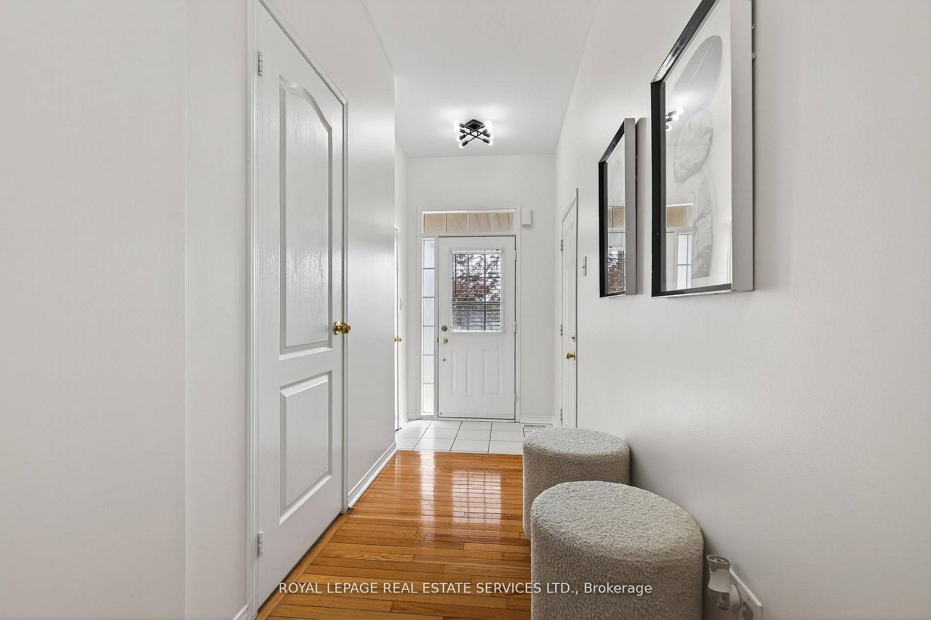 2307 Stone Glen Crescent, Oakville, ON L6M 0C9 photo 2