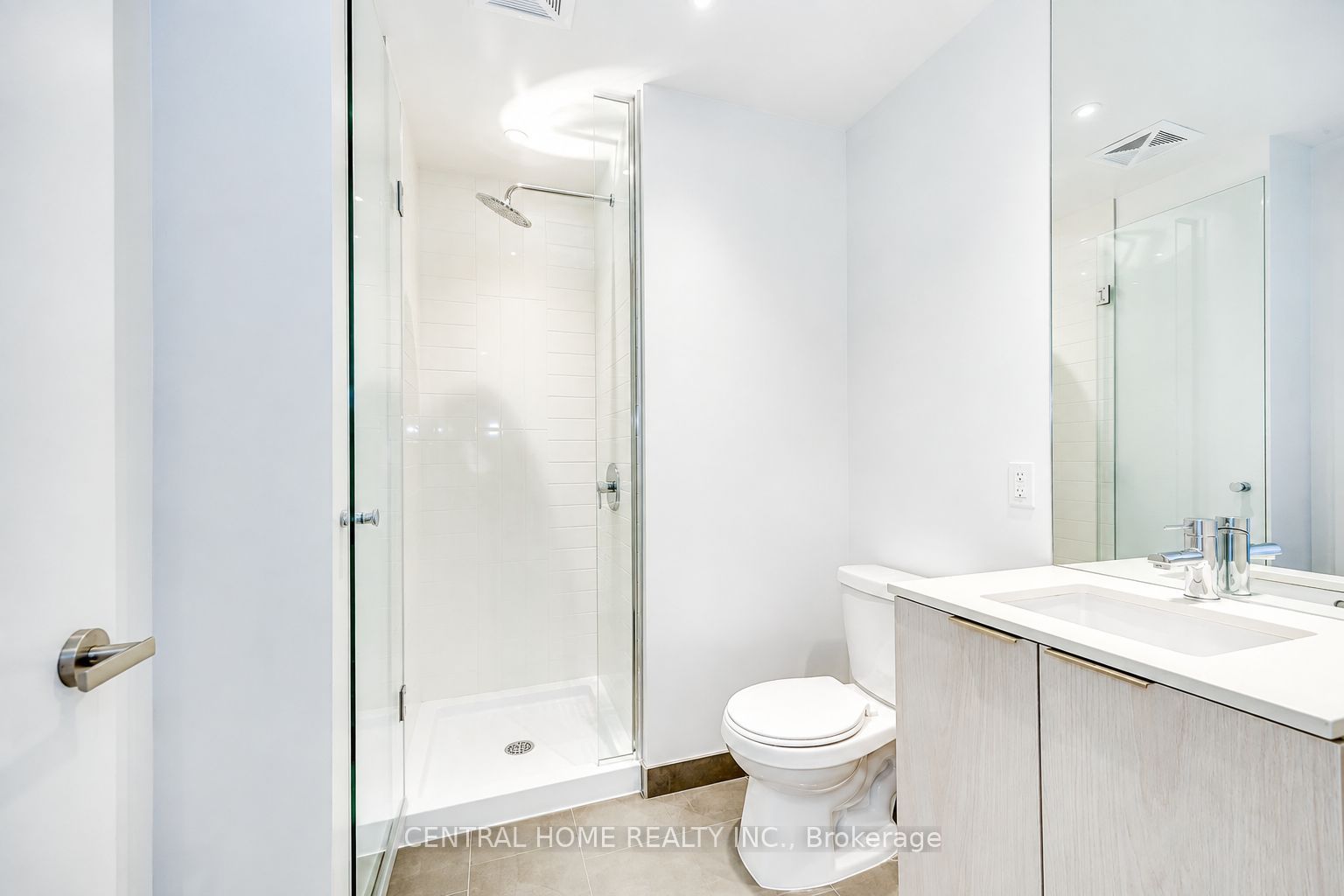 448 Burnhamthorpe Road 5511, Mississauga, ON L5B 0R4 photo 3