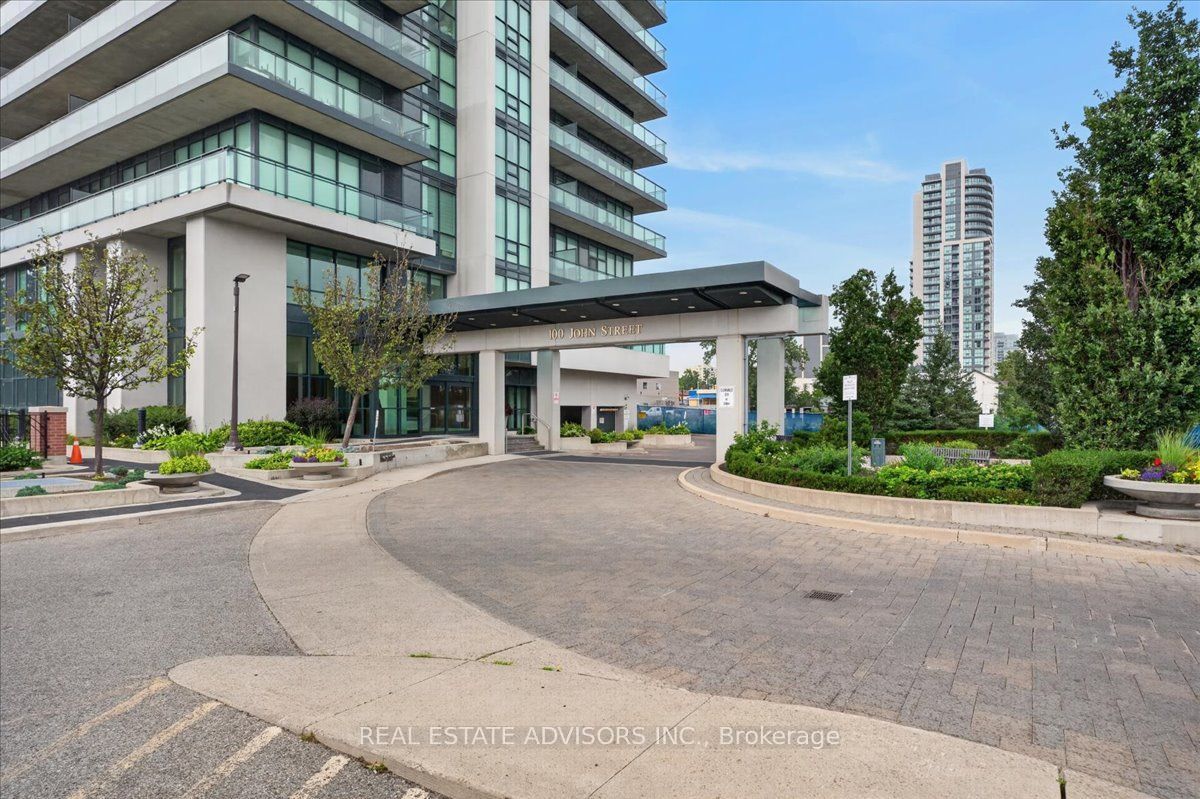 100 John Street 608, Brampton, ON L6W 0A8 photo 2