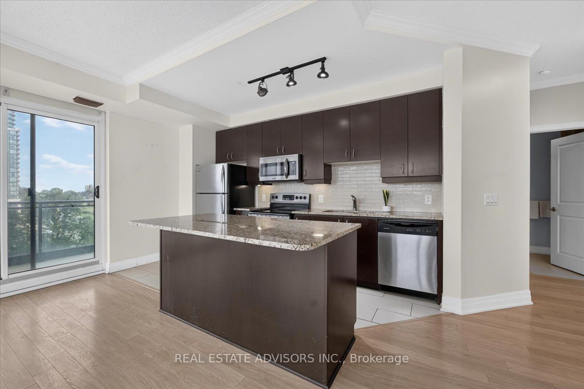 100 John Street 608, Brampton, ON L6W 0A8 photo 5