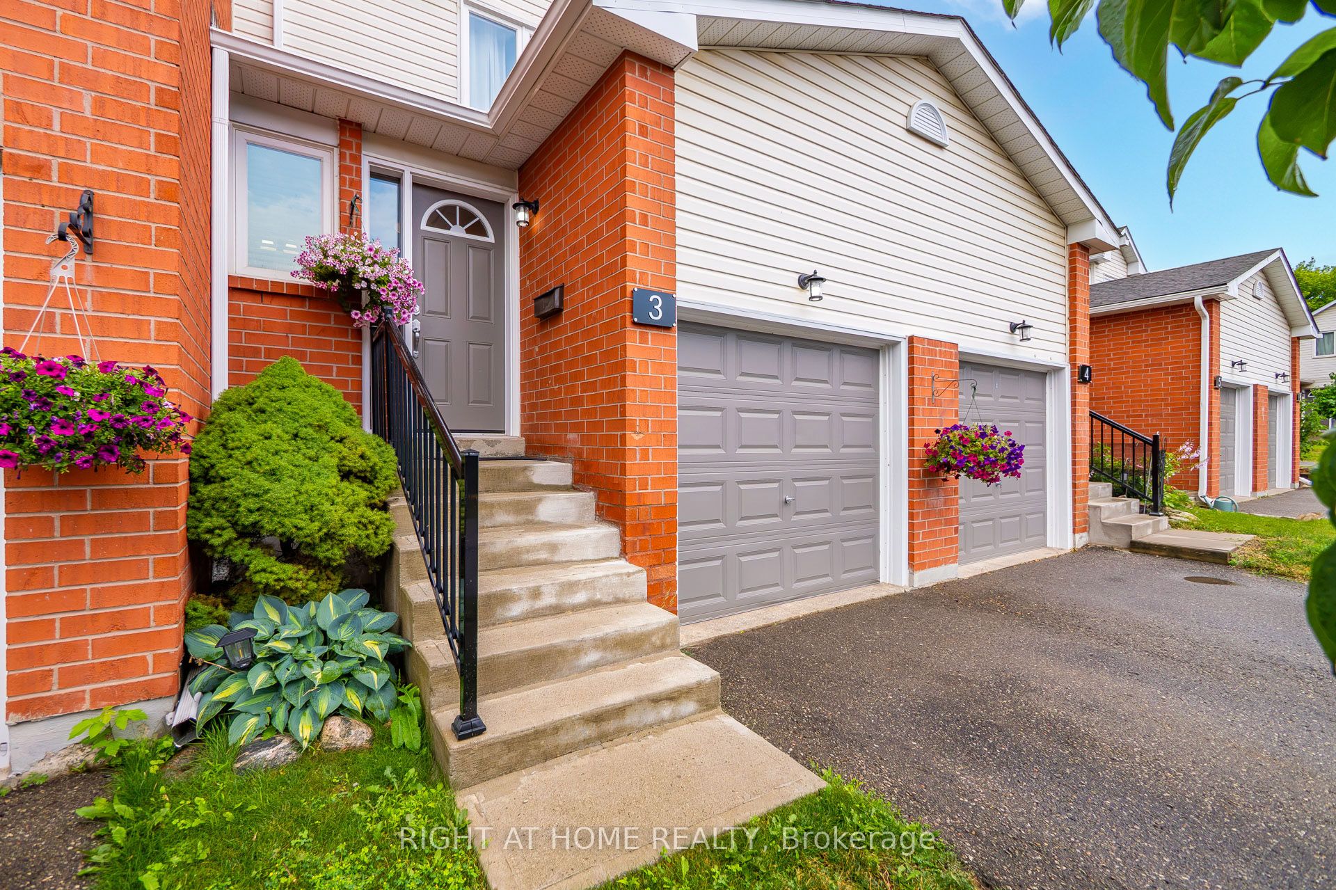 3 Beverly Lane, Halton Hills, ON L7G 5L7 photo 4