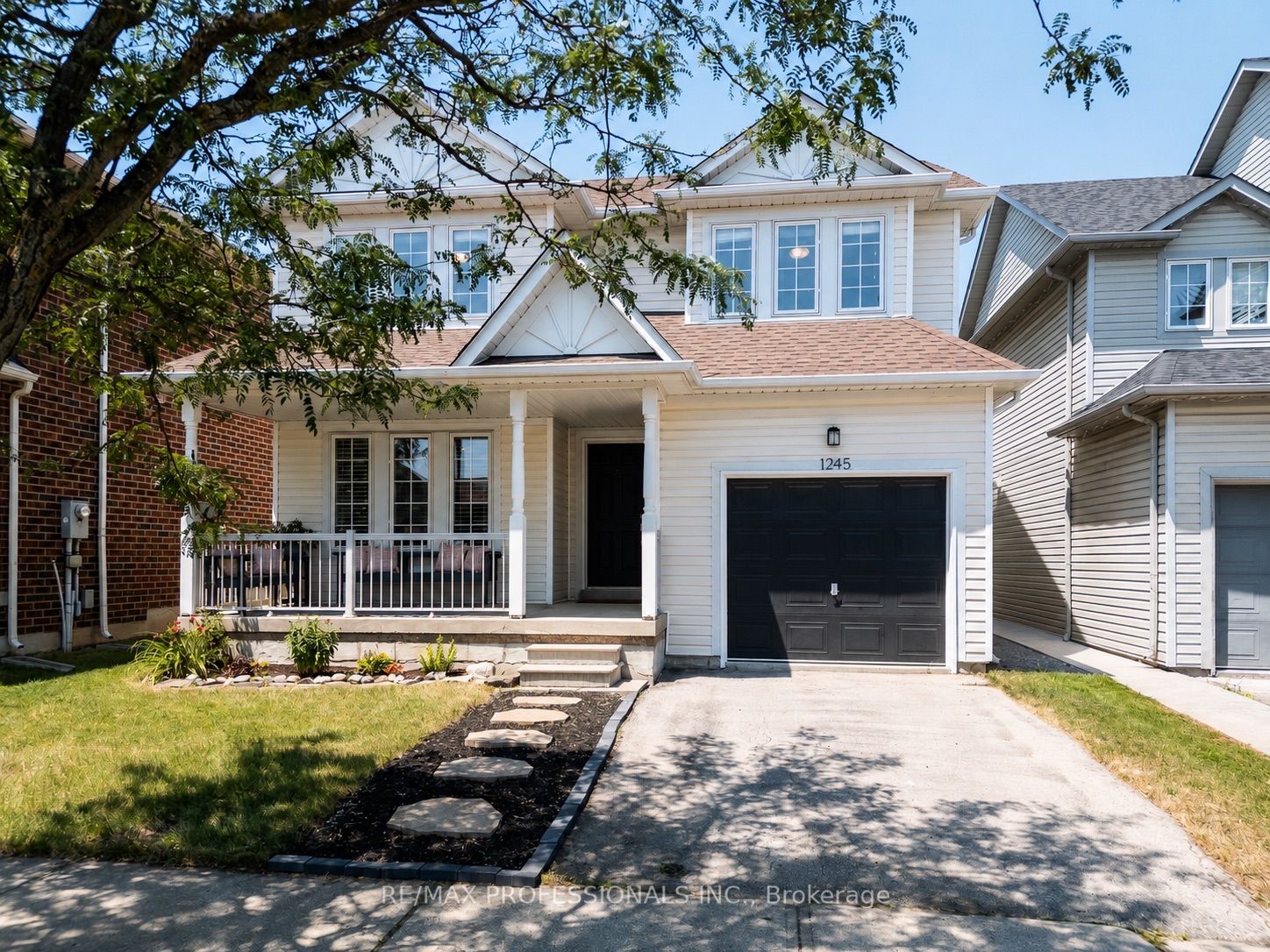 1245 Newell Street, Milton, ON L9T 6C2 photo 2