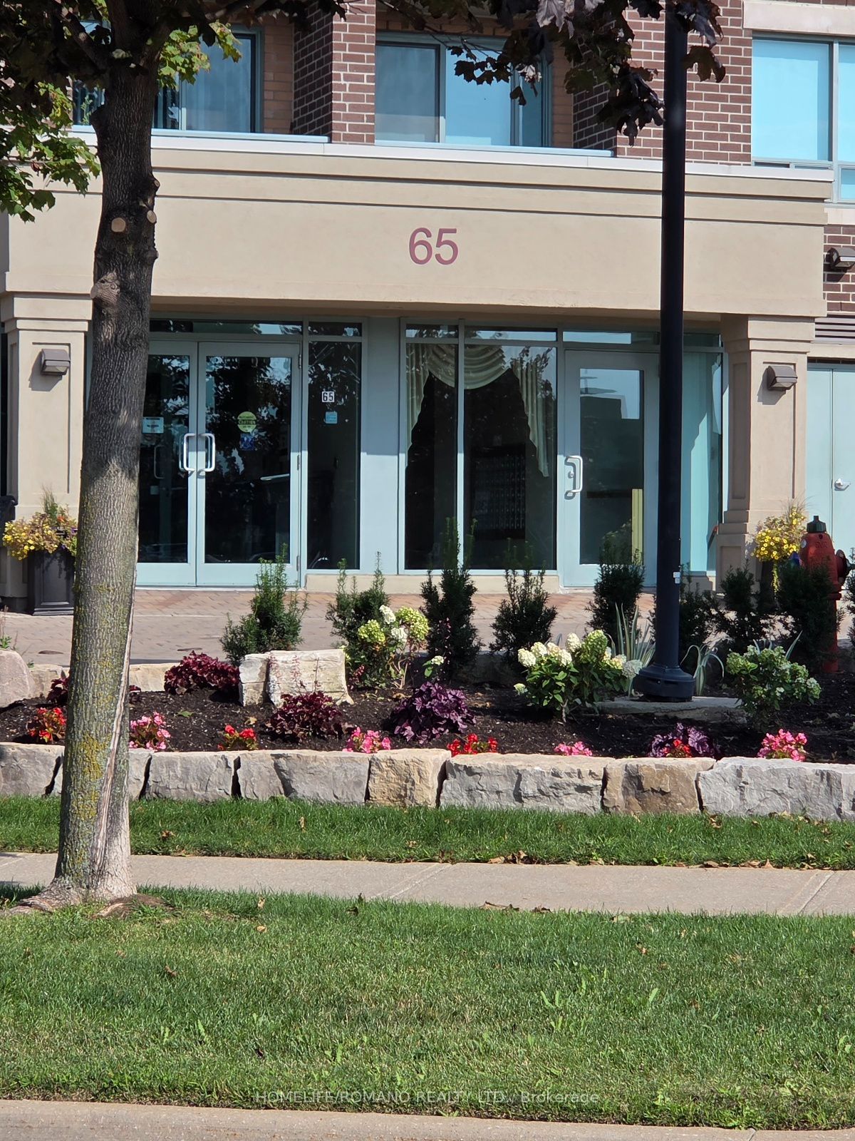 65 Via Rosedale Circle 312, Brampton, ON L6R 3N8 photo 3