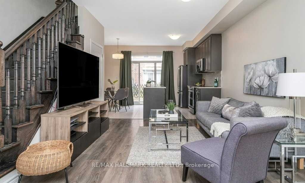 636 Evans Avenue 3, Toronto, ON M8W 0A8 photo 4