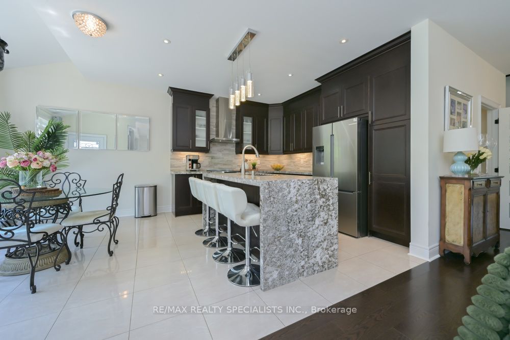 120 Rising Hill Ridge, Brampton, ON L6Y 6B2 photo 5