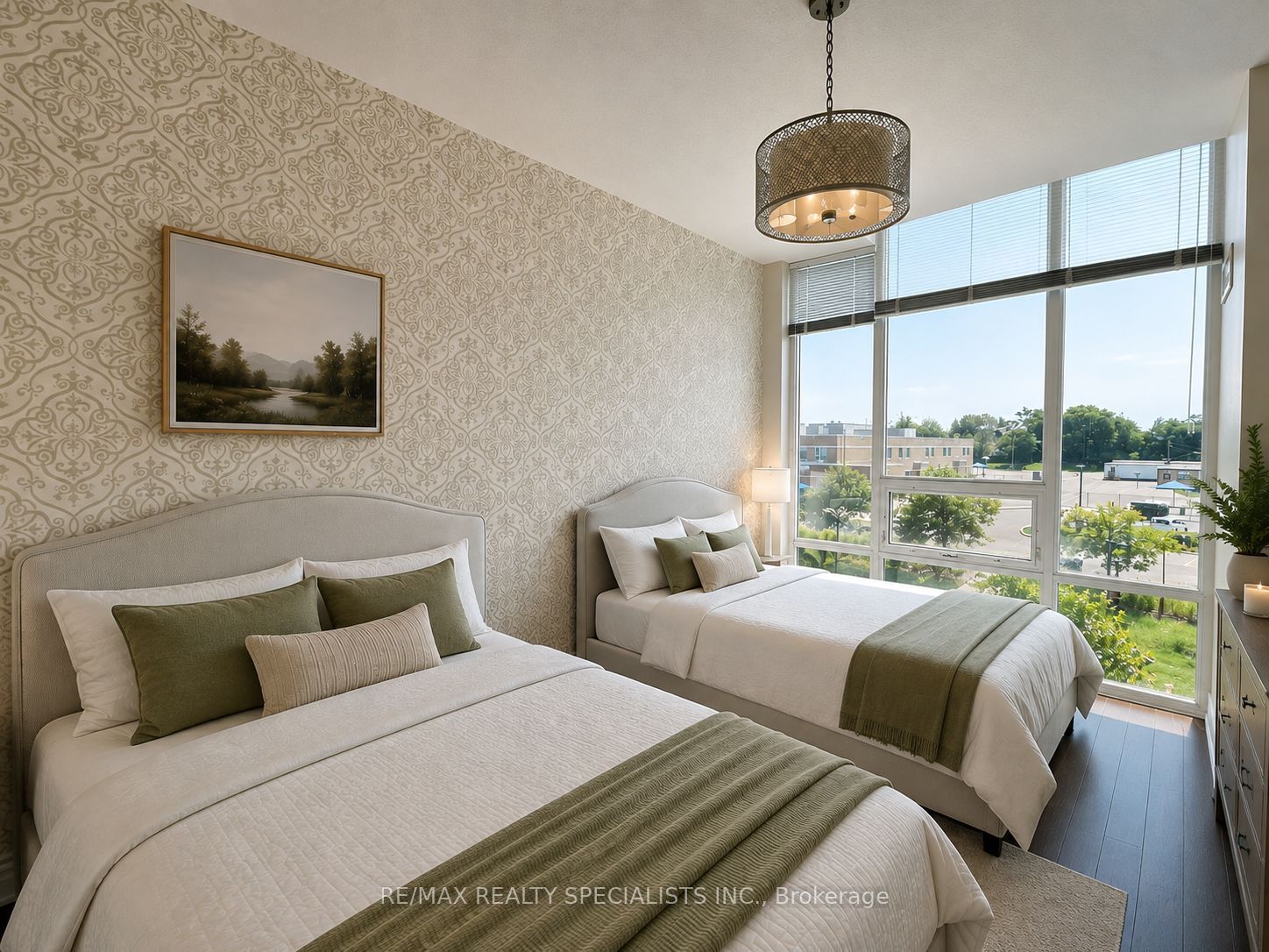 3525 Kariya Drive 306, Mississauga, ON L5B 0C2 photo 4