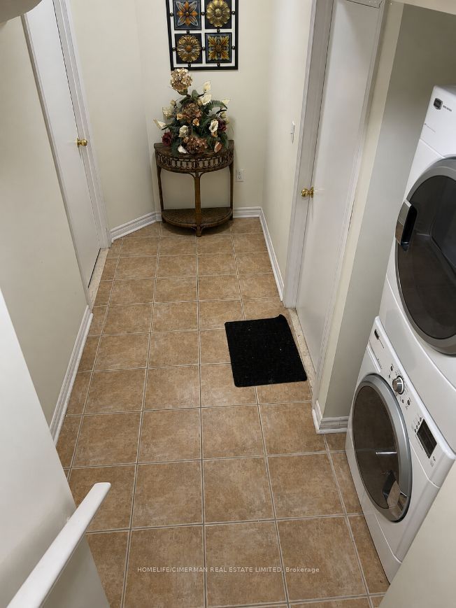 5484 Freshwater Drive Basement, Mississauga, ON L5M 0K7 photo 4