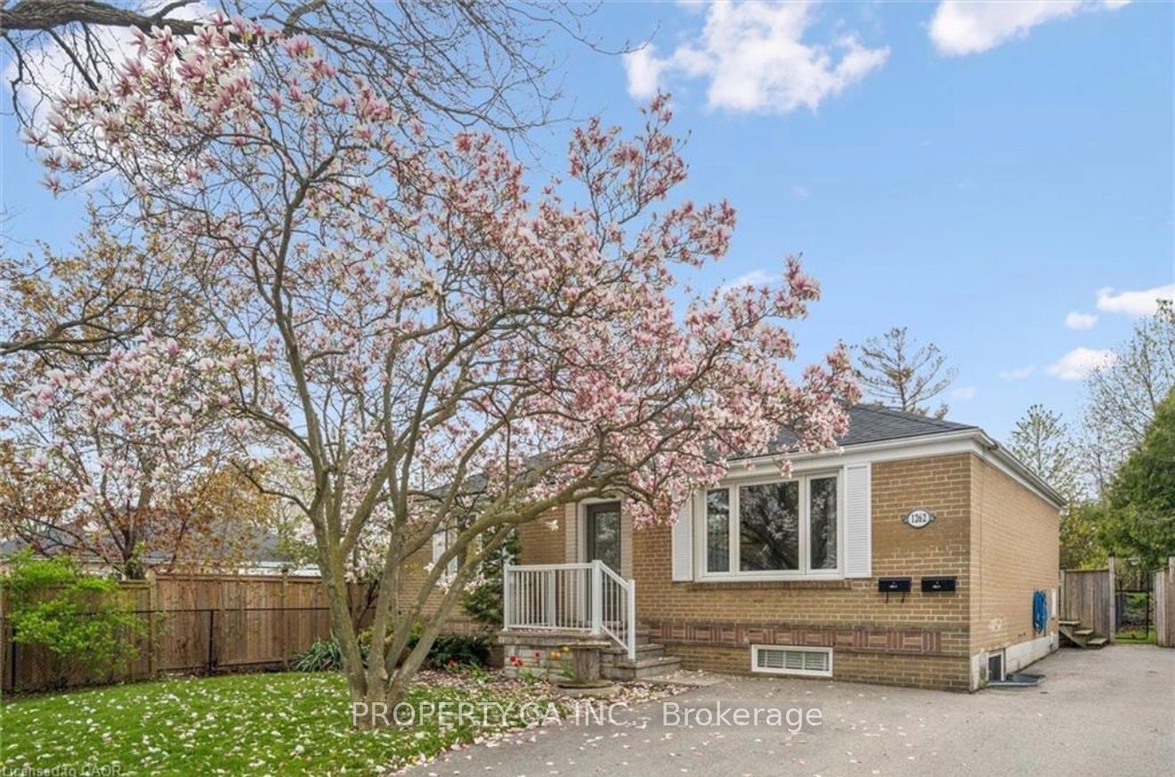 1262 Homewood Drive 2, Burlington, ON L7P 2M6