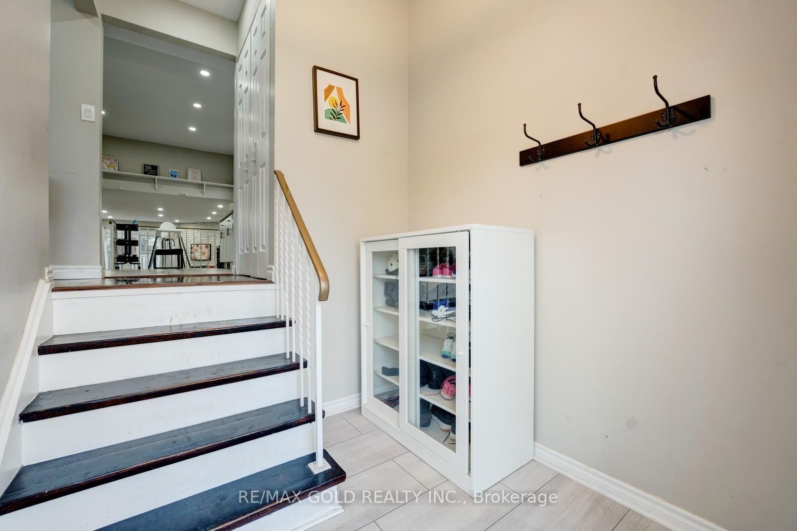2848 Bucklepost Crescent, Mississauga, ON L5N 1X5 photo 3