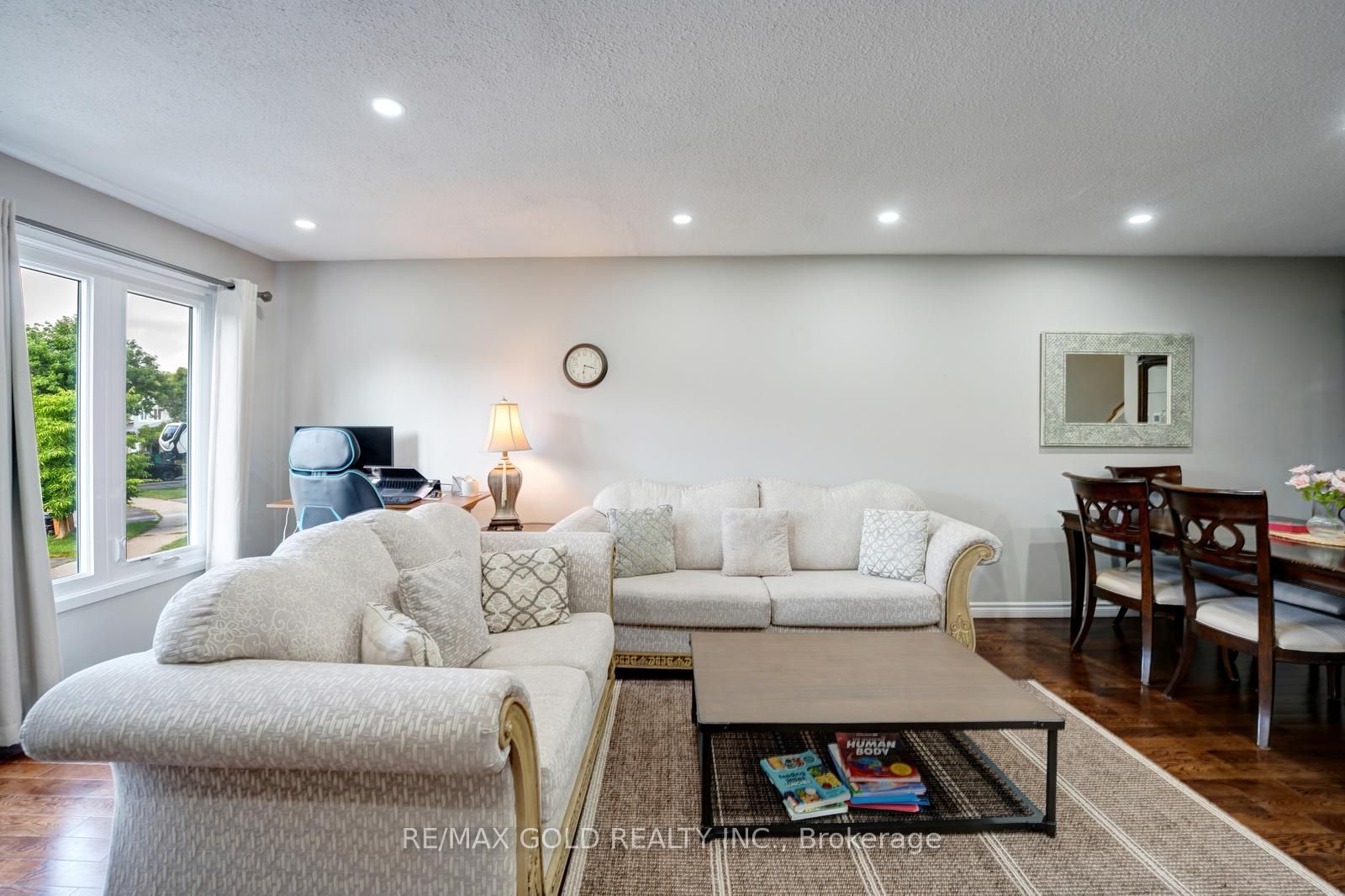 2848 Bucklepost Crescent, Mississauga, ON L5N 1X5 photo 4