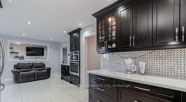 50 Hyatt Drive, Brampton, ON L6X 3W4 photo 3
